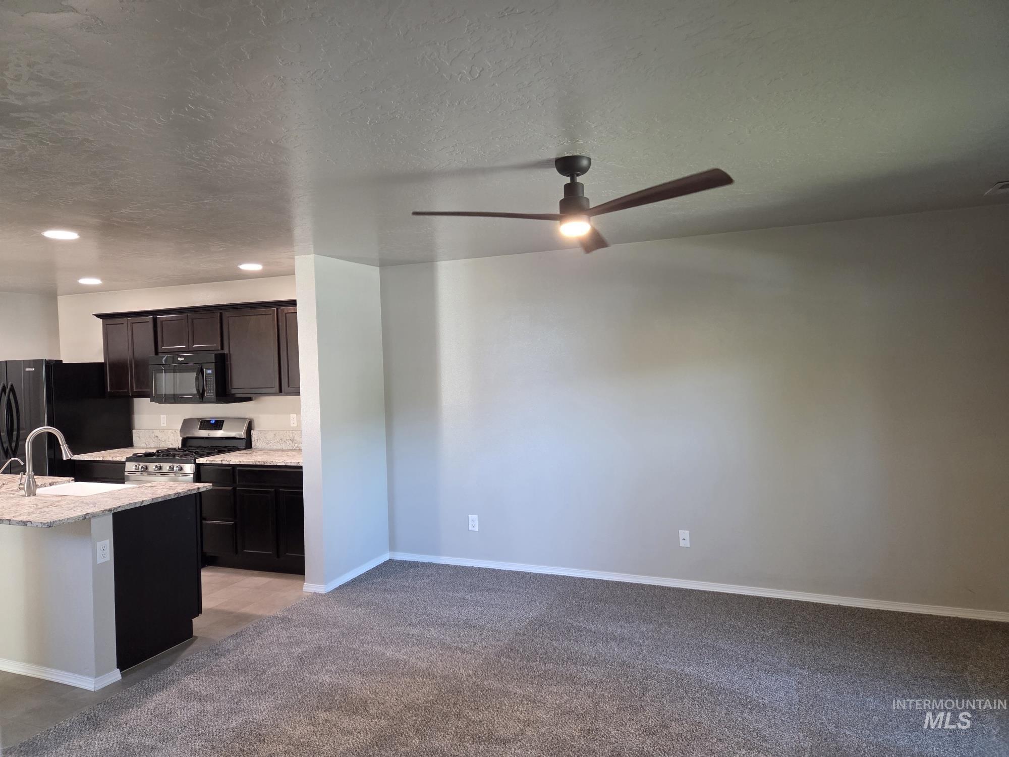 4886 S Chex Way, Boise, Idaho 83709, 3 Bedrooms, 2.5 Bathrooms, Residential For Sale, Price $425,000,MLS 98986676
