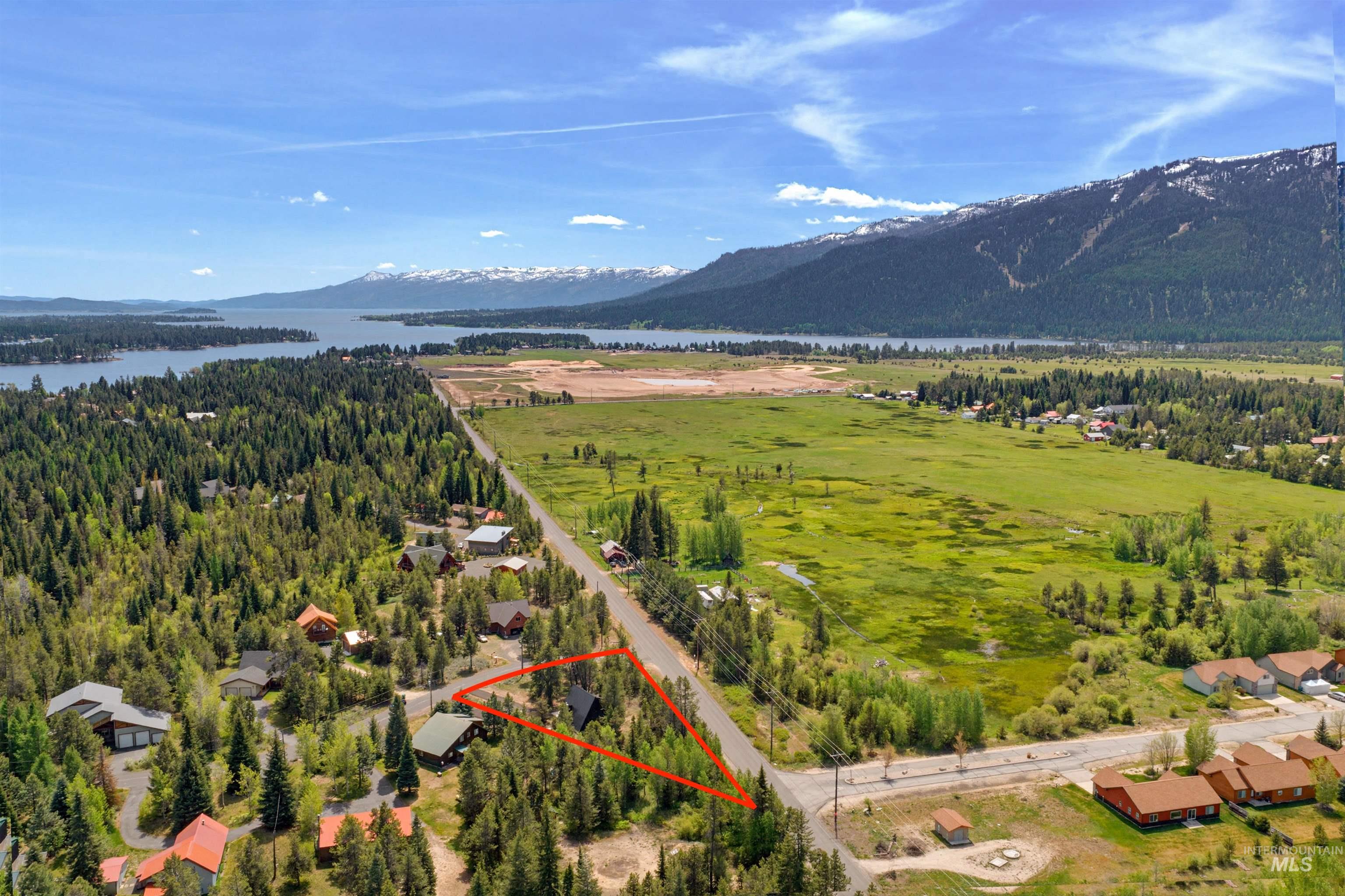 152 Forest Place, Donnelly, Idaho 83615, 2 Bedrooms, 2.5 Bathrooms, Residential For Sale, Price $849,000, 98986677