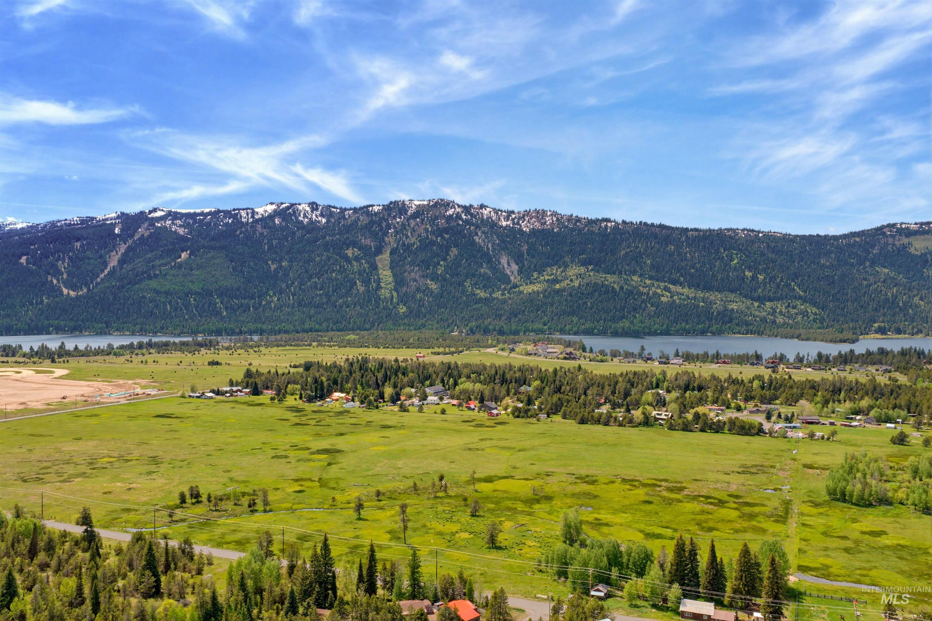 152 Forest Place, Donnelly, Idaho 83615, 2 Bedrooms, 2.5 Bathrooms, Residential For Sale, Price $849,000, 98986677