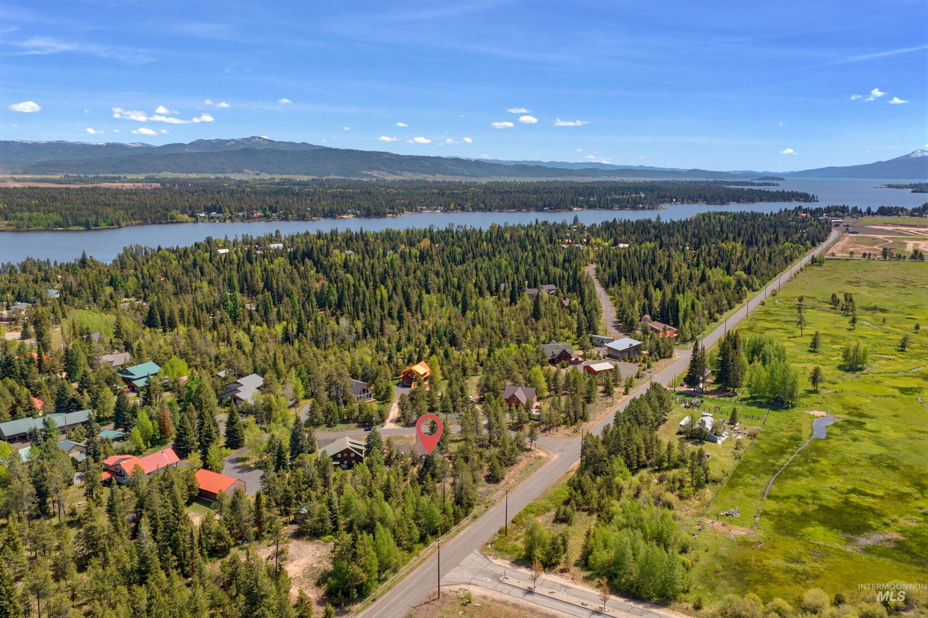 152 Forest Place, Donnelly, Idaho 83615, 2 Bedrooms, 2.5 Bathrooms, Residential For Sale, Price $849,000, 98986677