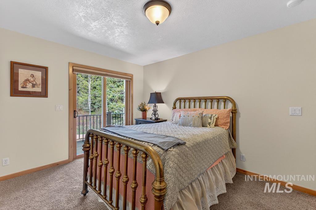31 Eagle Trail, Donnelly, Idaho 83615, 4 Bedrooms, 2.5 Bathrooms, Residential For Sale, Price $895,000, 98986688