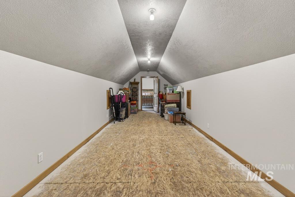 31 Eagle Trail, Donnelly, Idaho 83615, 4 Bedrooms, 2.5 Bathrooms, Residential For Sale, Price $895,000, 98986688