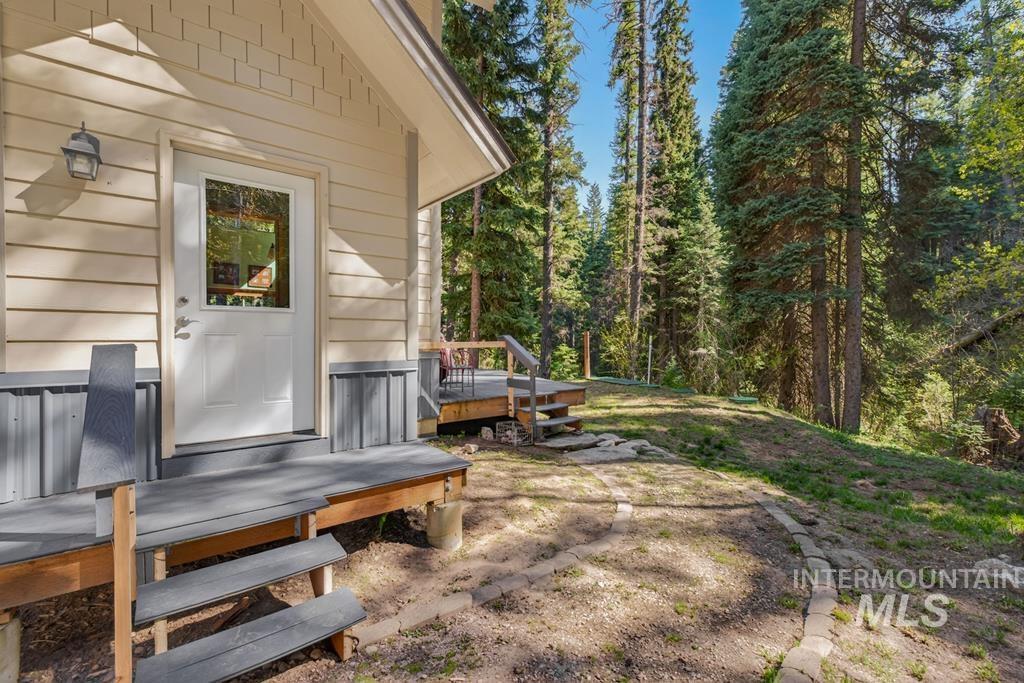 31 Eagle Trail, Donnelly, Idaho 83615, 4 Bedrooms, 2.5 Bathrooms, Residential For Sale, Price $895,000, 98986688