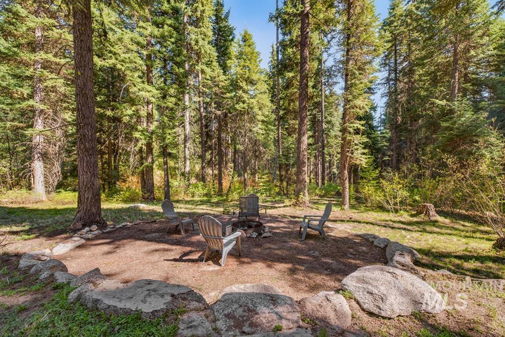 31 Eagle Trail, Donnelly, Idaho 83615, 4 Bedrooms, 2.5 Bathrooms, Residential For Sale, Price $895,000, 98986688