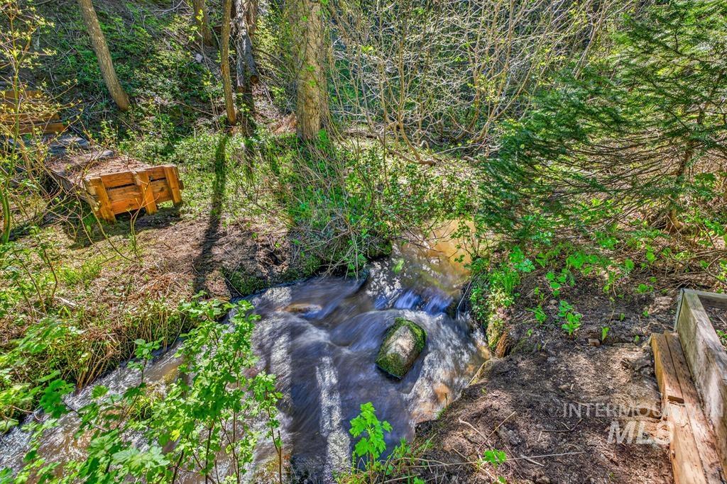 31 Eagle Trail, Donnelly, Idaho 83615, 4 Bedrooms, 2.5 Bathrooms, Residential For Sale, Price $895,000, 98986688