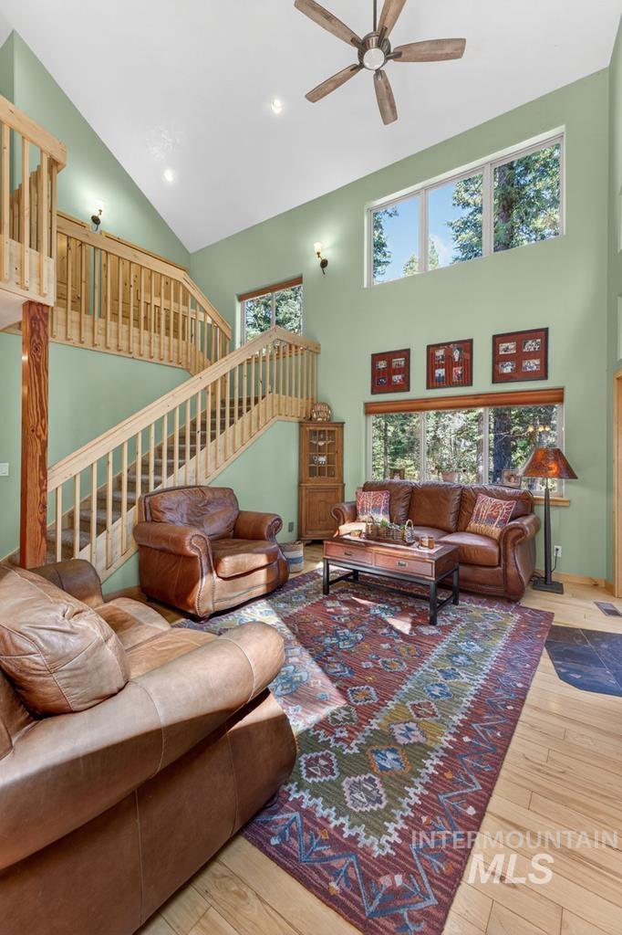 31 Eagle Trail, Donnelly, Idaho 83615, 4 Bedrooms, 2.5 Bathrooms, Residential For Sale, Price $895,000, 98986688