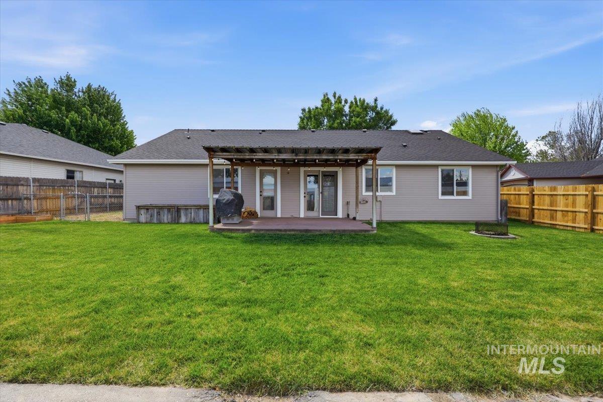 1363 N Christopher Pl & 1400 N Mitchell St, Boise, Idaho 83704, 3 Bedrooms, 2 Bathrooms, Residential For Sale, Price $450,000, 98986689
