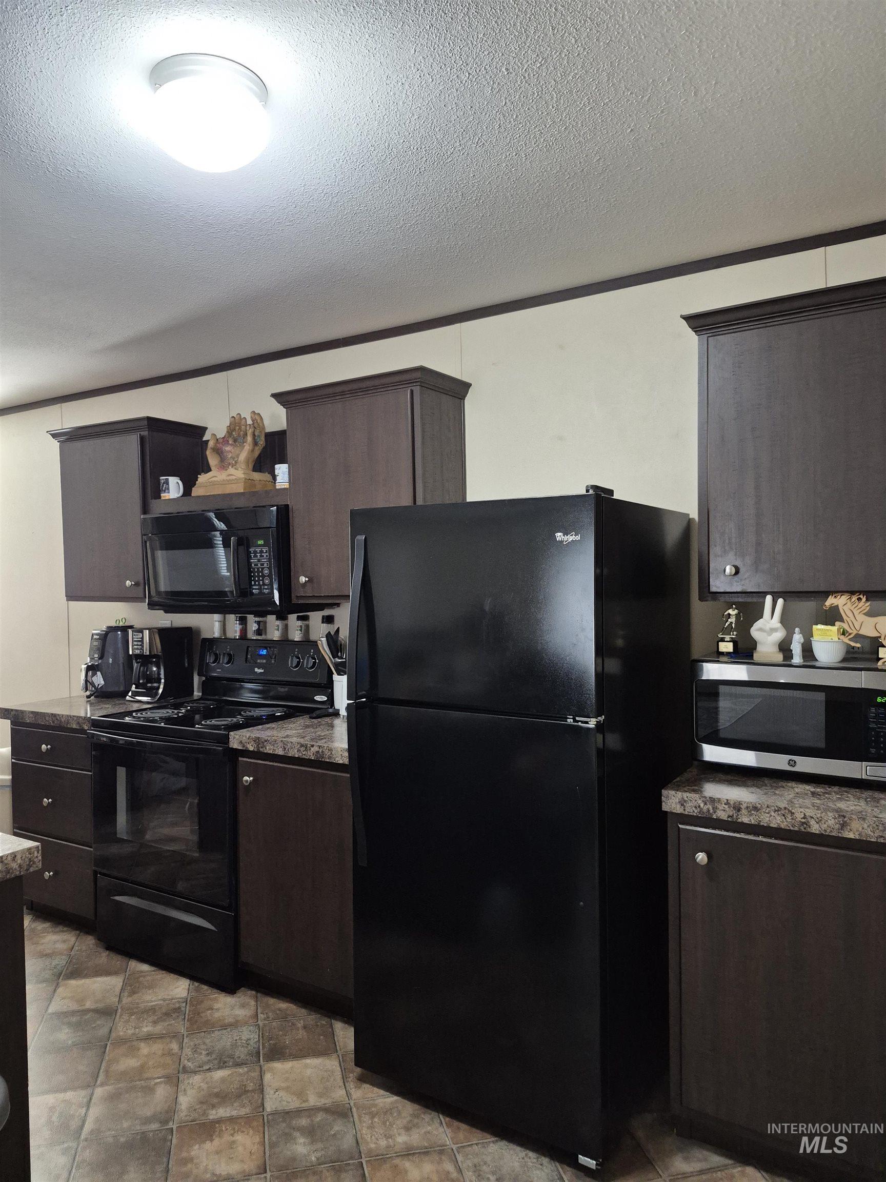 700 E Fairview Ave, Meridian, Idaho 83642, 3 Bedrooms, 2 Bathrooms, Residential For Sale, Price $185,000, 98986690