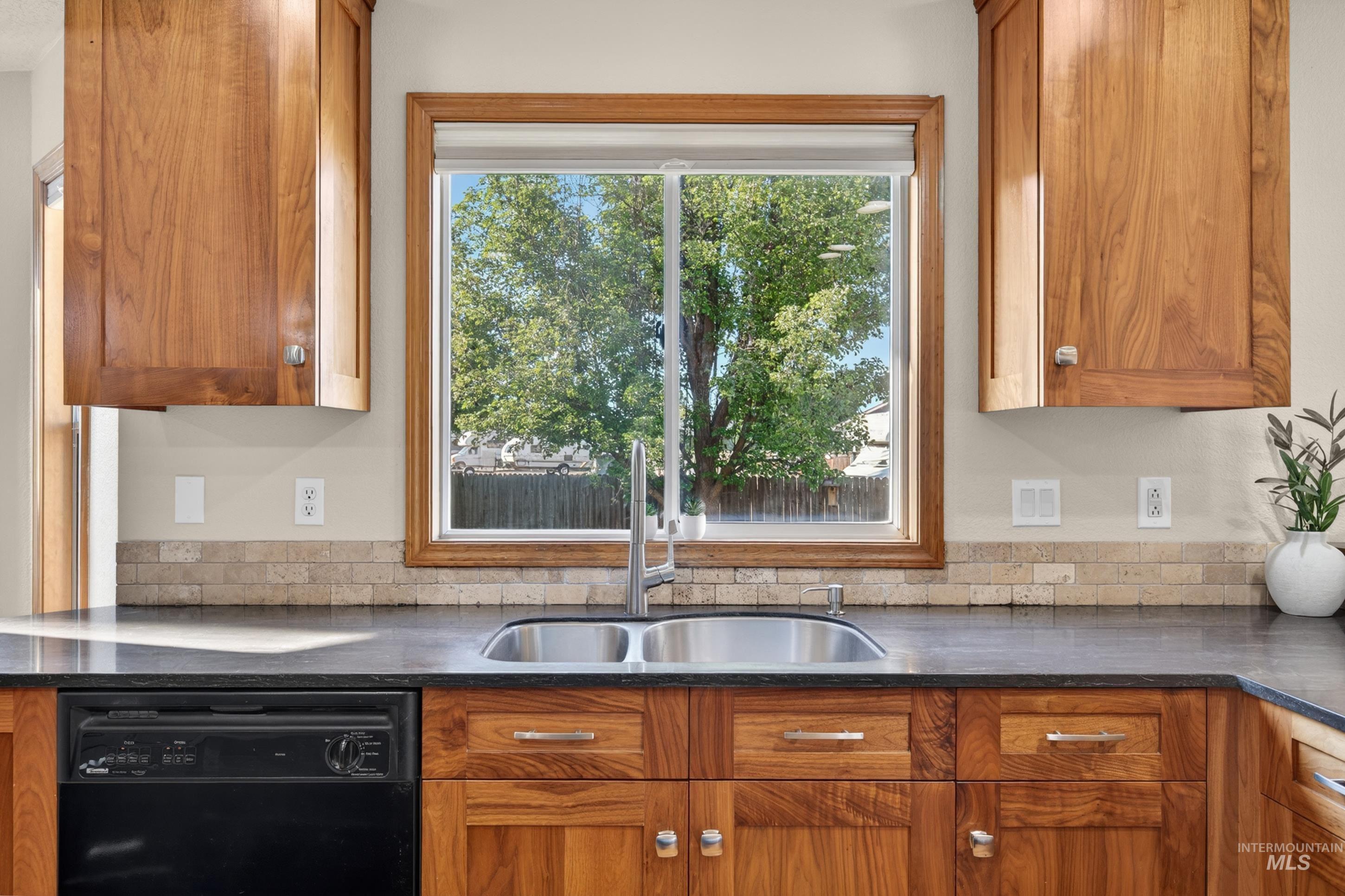 2029 Carey Place, Nampa, Idaho 83651, 4 Bedrooms, 2.5 Bathrooms, Residential For Sale, Price $489,000, 98986691