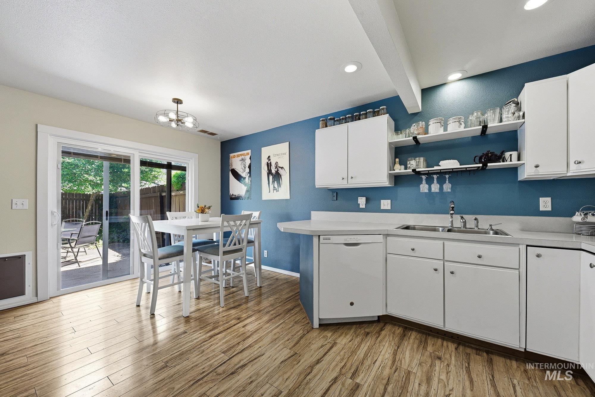 3946 W Adobe Court, Boise, Idaho 83705, 2 Bedrooms, 1.5 Bathrooms, Residential For Sale, Price $349,900, 98986694