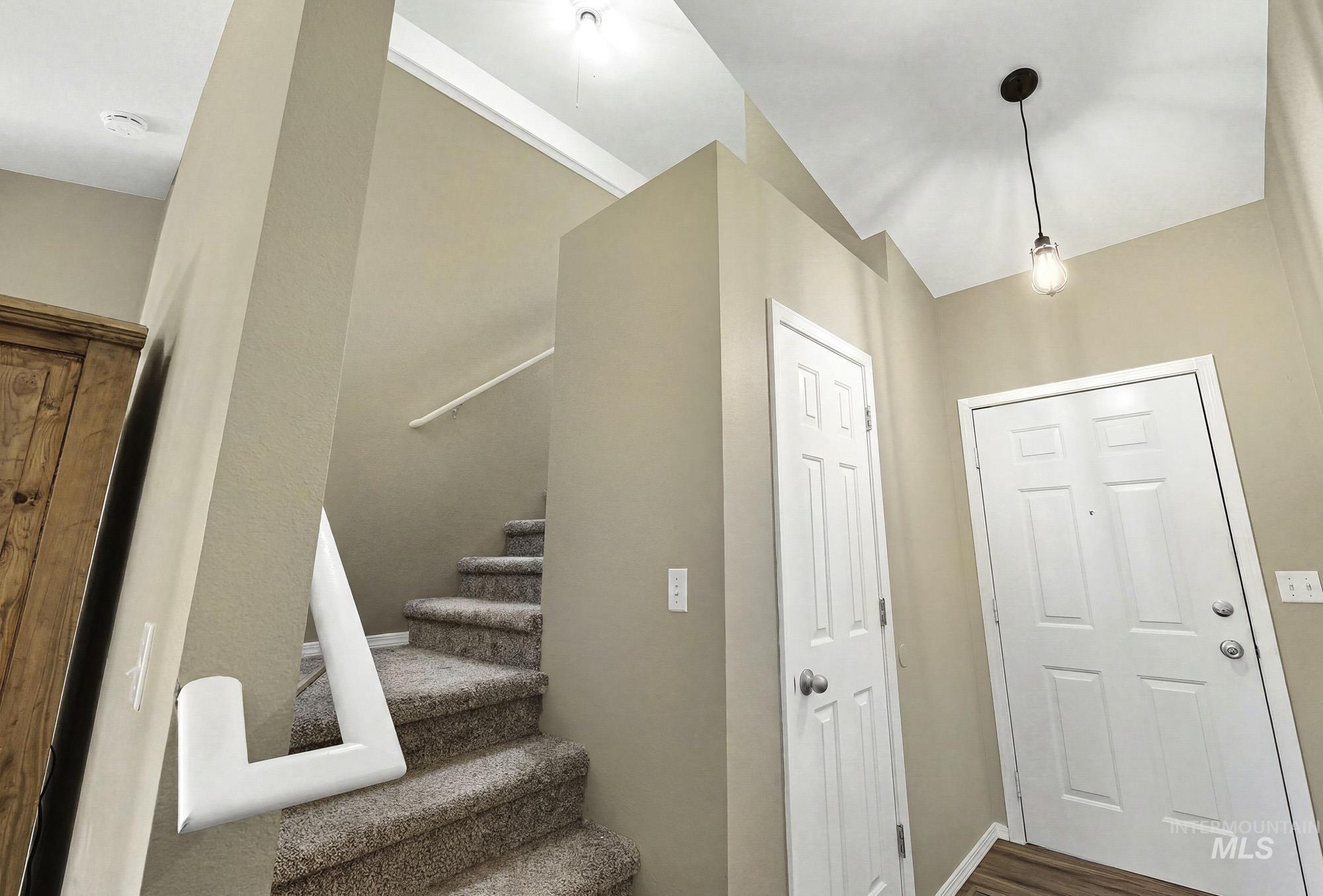 3946 W Adobe Court, Boise, Idaho 83705, 2 Bedrooms, 1.5 Bathrooms, Residential For Sale, Price $349,900, 98986694