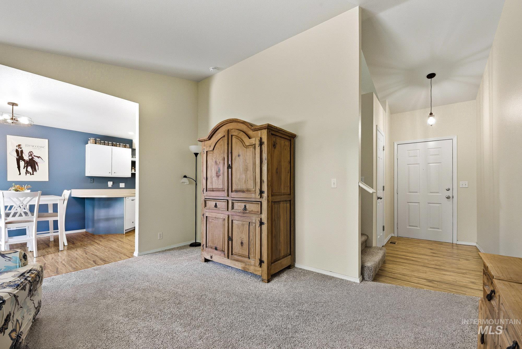 3946 W Adobe Court, Boise, Idaho 83705, 2 Bedrooms, 1.5 Bathrooms, Residential For Sale, Price $349,900, 98986694