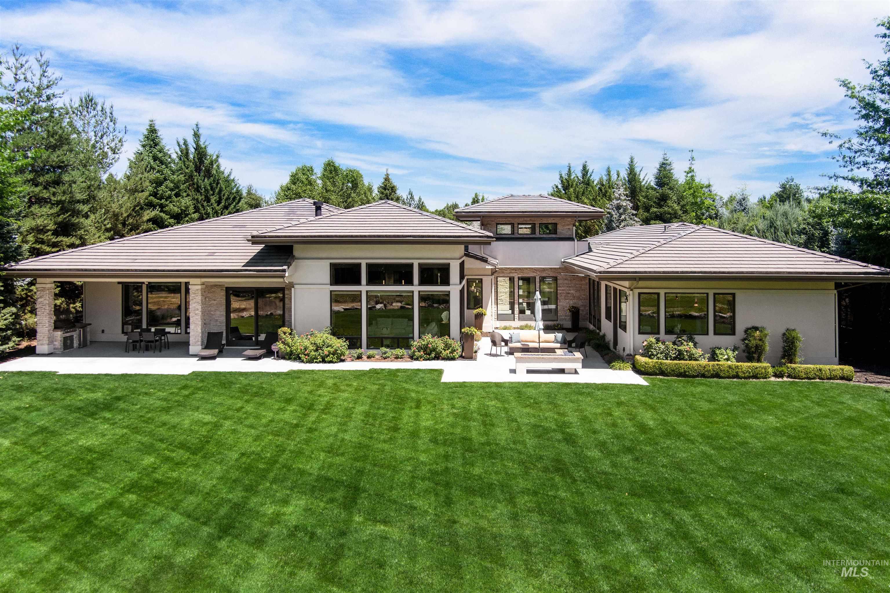 325 W Rivermont Lane, Eagle, Idaho 83616, 4 Bedrooms, 5.5 Bathrooms, Residential For Sale, Price $3,495,000, 98986698