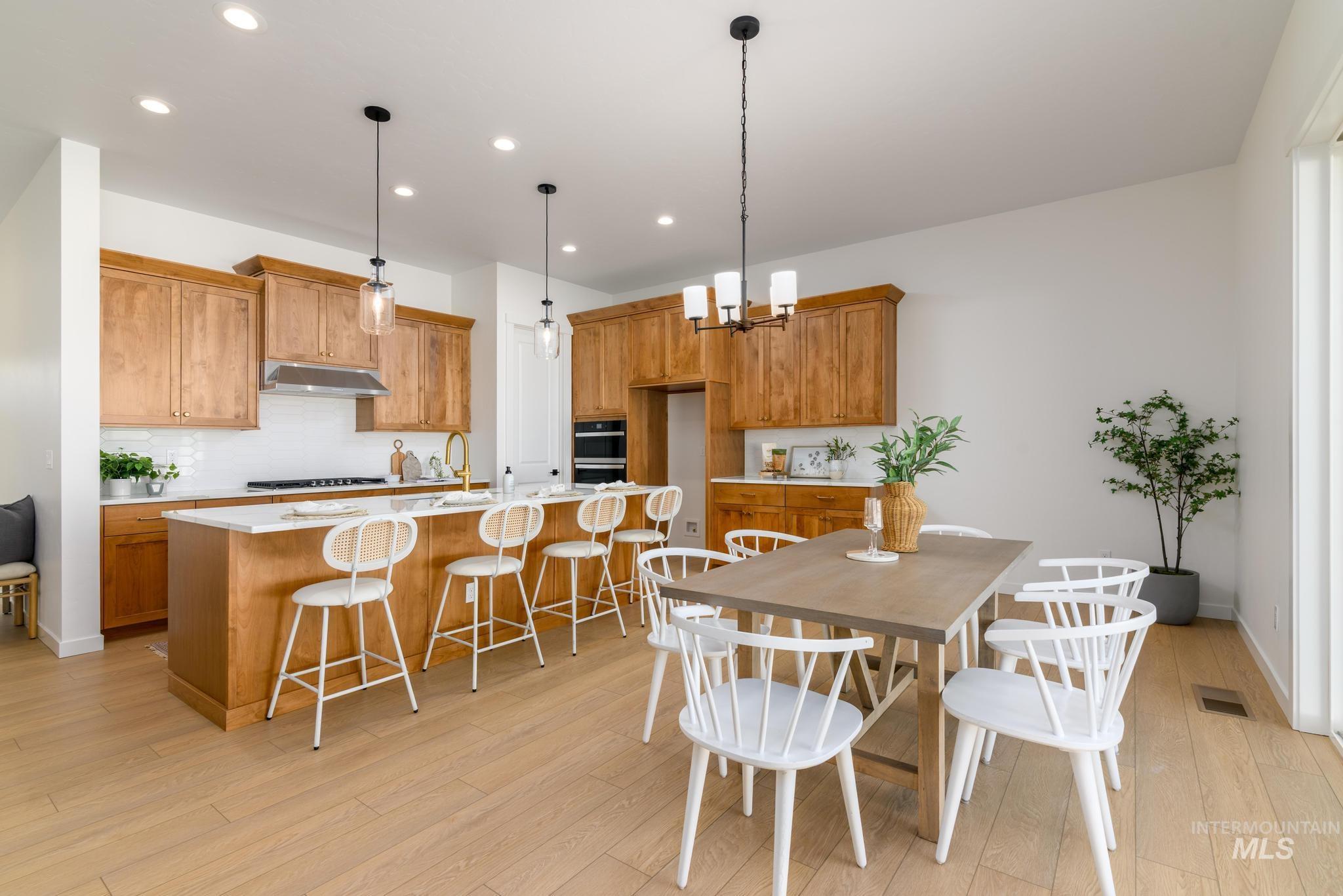 5200 W River Oaks Dr, Meridian, Idaho 83646, 4 Bedrooms, 3 Bathrooms, Residential For Sale, Price $679,000, 98986705