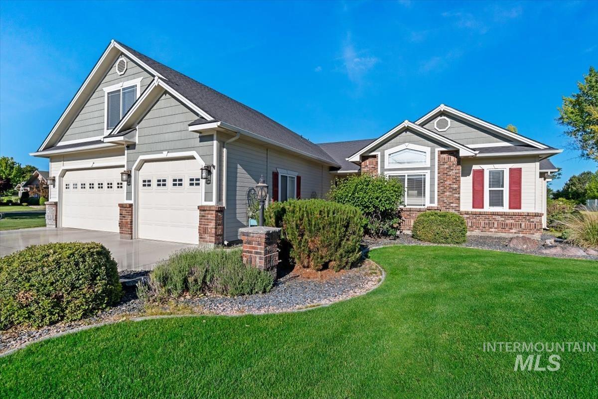 15453 Moonstruck Dr., Caldwell, Idaho 83607, 3 Bedrooms, 3 Bathrooms, Residential For Sale, Price $825,000, 98986709