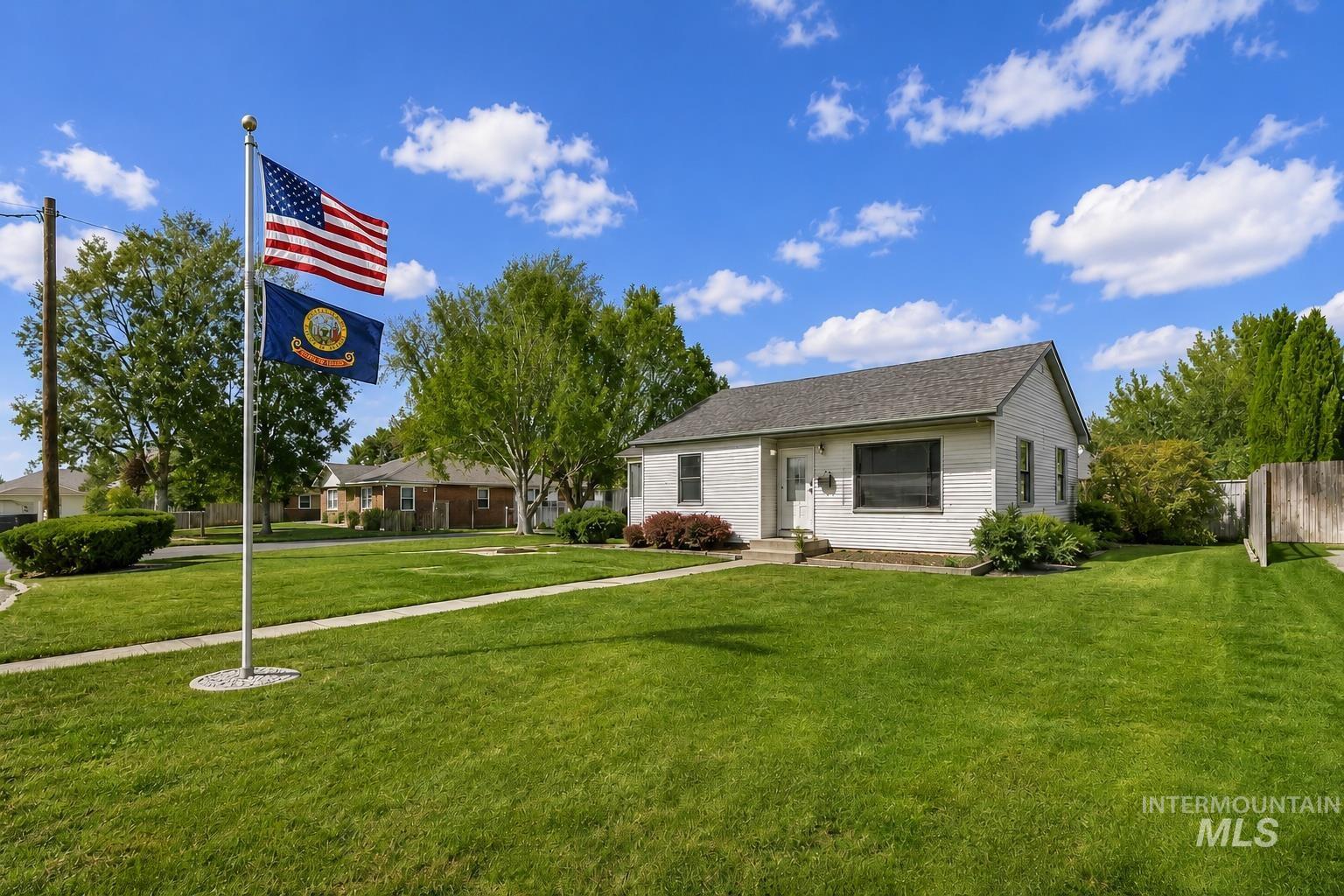 830 N 9 th, Buhl, Idaho 83316, 3 Bedrooms, 1 Bathroom, Residential For Sale, Price $286,900, 98986710