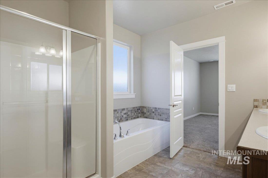 12460 W Azure St, Boise, Idaho 83713, 4 Bedrooms, 3 Bathrooms, Residential For Sale, Price $574,900,MLS 98986713