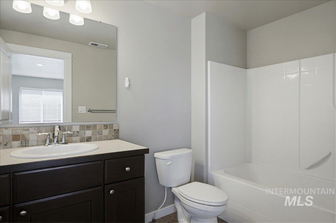 12460 W Azure St, Boise, Idaho 83713, 4 Bedrooms, 3 Bathrooms, Residential For Sale, Price $574,900,MLS 98986713