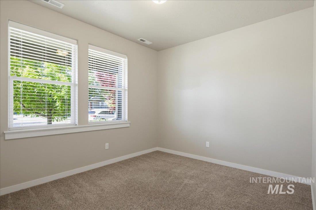 12460 W Azure St, Boise, Idaho 83713, 4 Bedrooms, 3 Bathrooms, Residential For Sale, Price $574,900,MLS 98986713