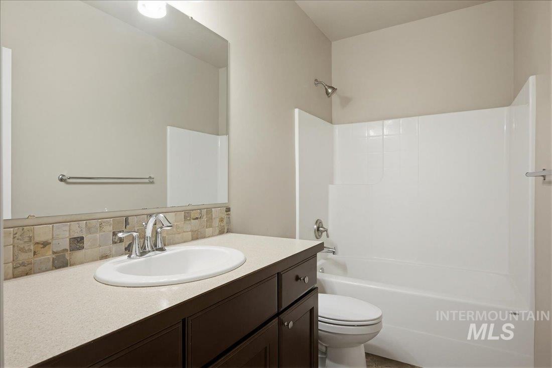 12460 W Azure St, Boise, Idaho 83713, 4 Bedrooms, 3 Bathrooms, Residential For Sale, Price $574,900,MLS 98986713