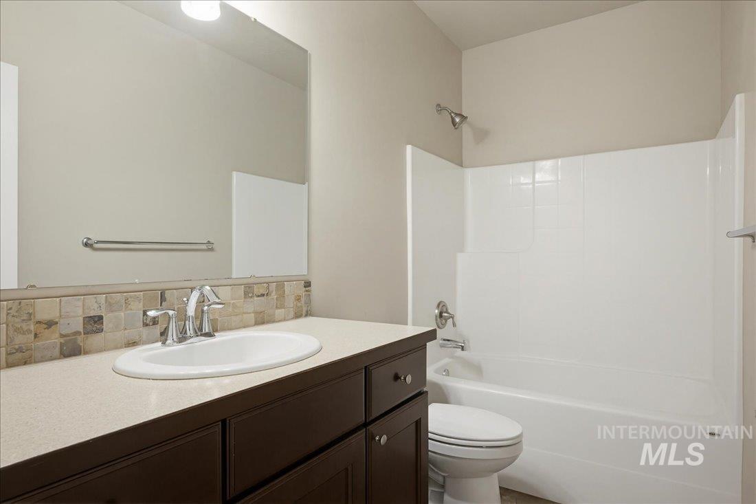 12460 W Azure St, Boise, Idaho 83713, 4 Bedrooms, 3 Bathrooms, Residential For Sale, Price $574,900,MLS 98986713