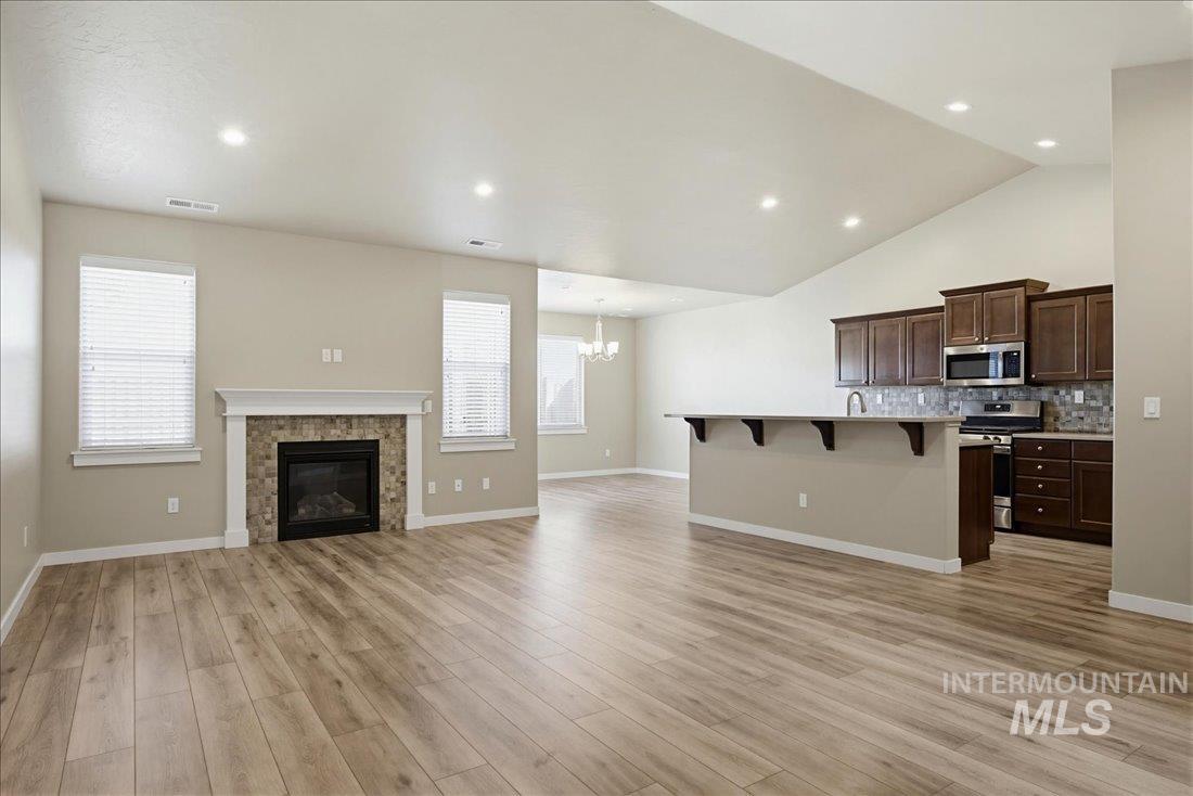12460 W Azure St, Boise, Idaho 83713, 4 Bedrooms, 3 Bathrooms, Residential For Sale, Price $574,900,MLS 98986713