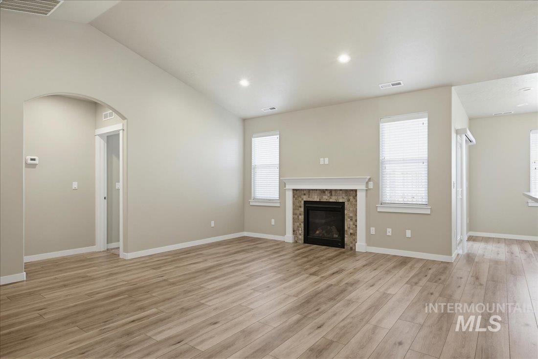 12460 W Azure St, Boise, Idaho 83713, 4 Bedrooms, 3 Bathrooms, Residential For Sale, Price $574,900,MLS 98986713