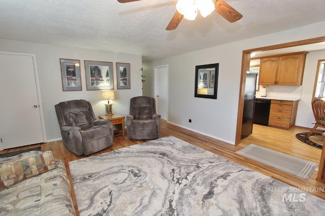 4002 W Normandie Dr., Boise, Idaho 83705-4733, 2 Bedrooms, 1 Bathroom, Residential For Sale, Price $499,999,MLS 98986715
