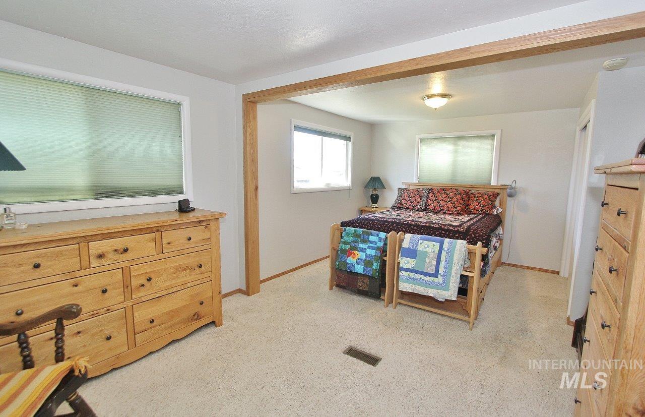 4002 W Normandie Dr., Boise, Idaho 83705-4733, 2 Bedrooms, 1 Bathroom, Residential For Sale, Price $499,999,MLS 98986715
