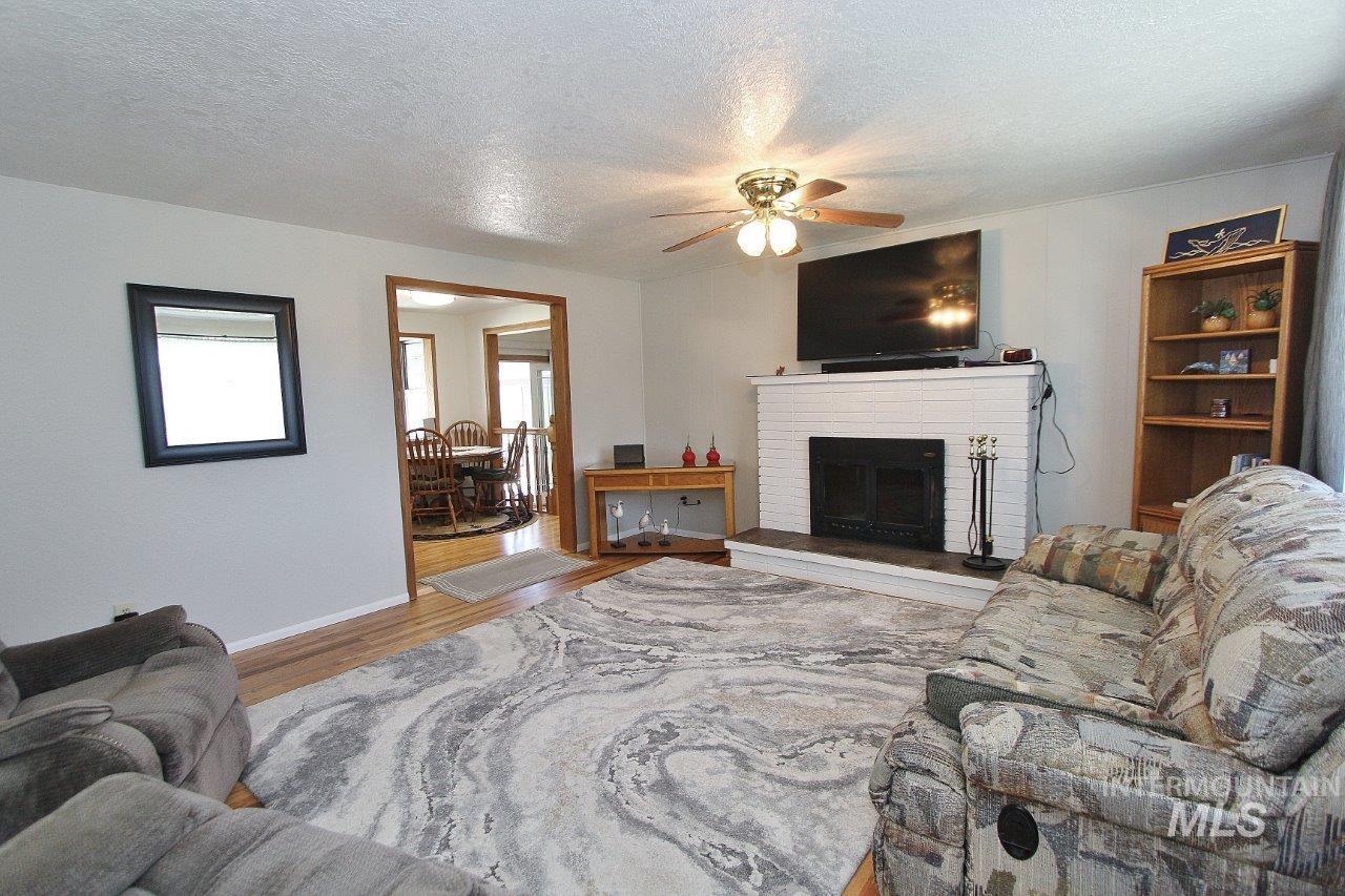 4002 W Normandie Dr., Boise, Idaho 83705-4733, 2 Bedrooms, 1 Bathroom, Residential For Sale, Price $499,999,MLS 98986715