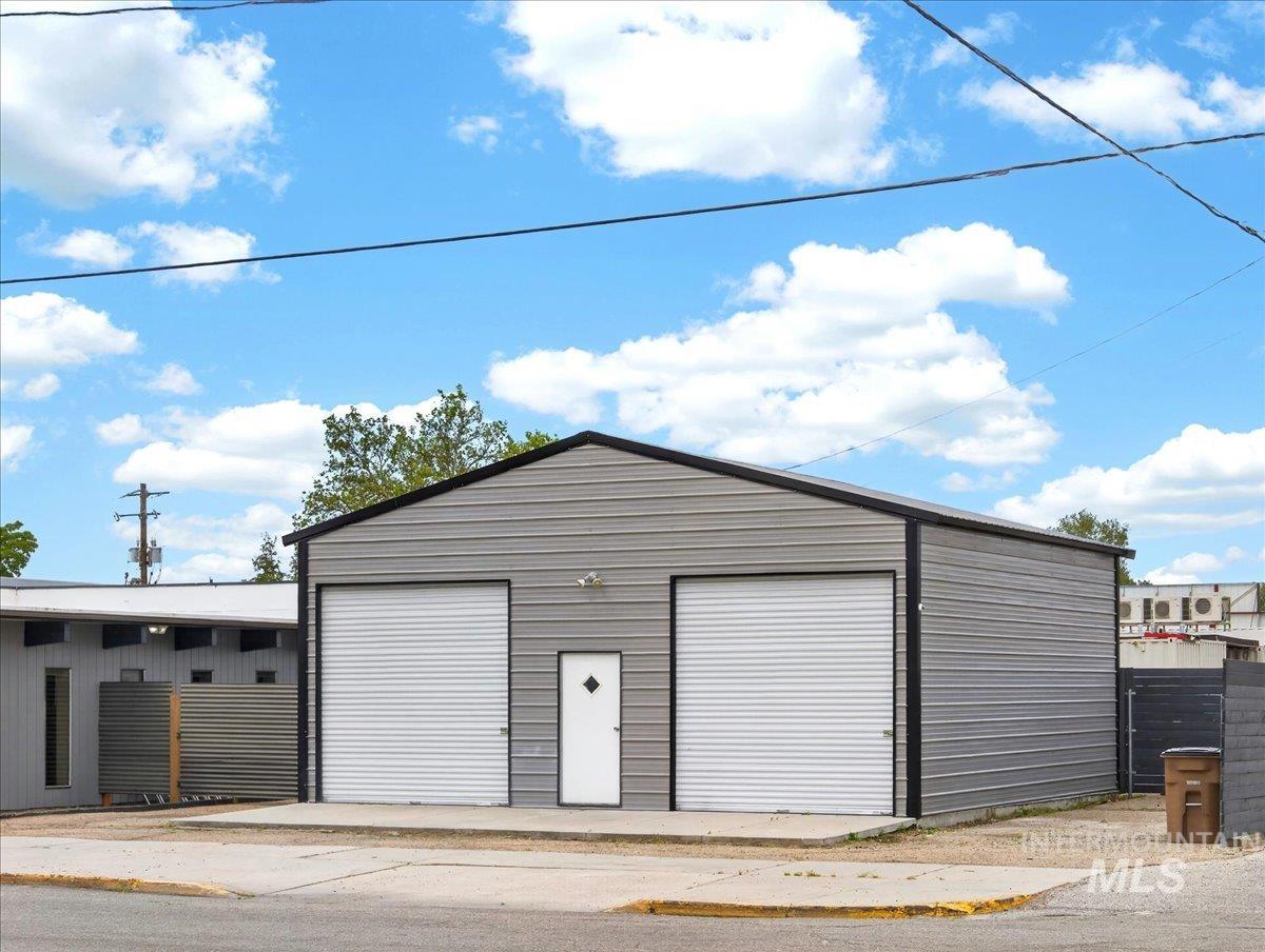 111 S Hayes Street, Emmett, Idaho 83617, Business/Commercial For Sale, Price $495,000, 98986716
