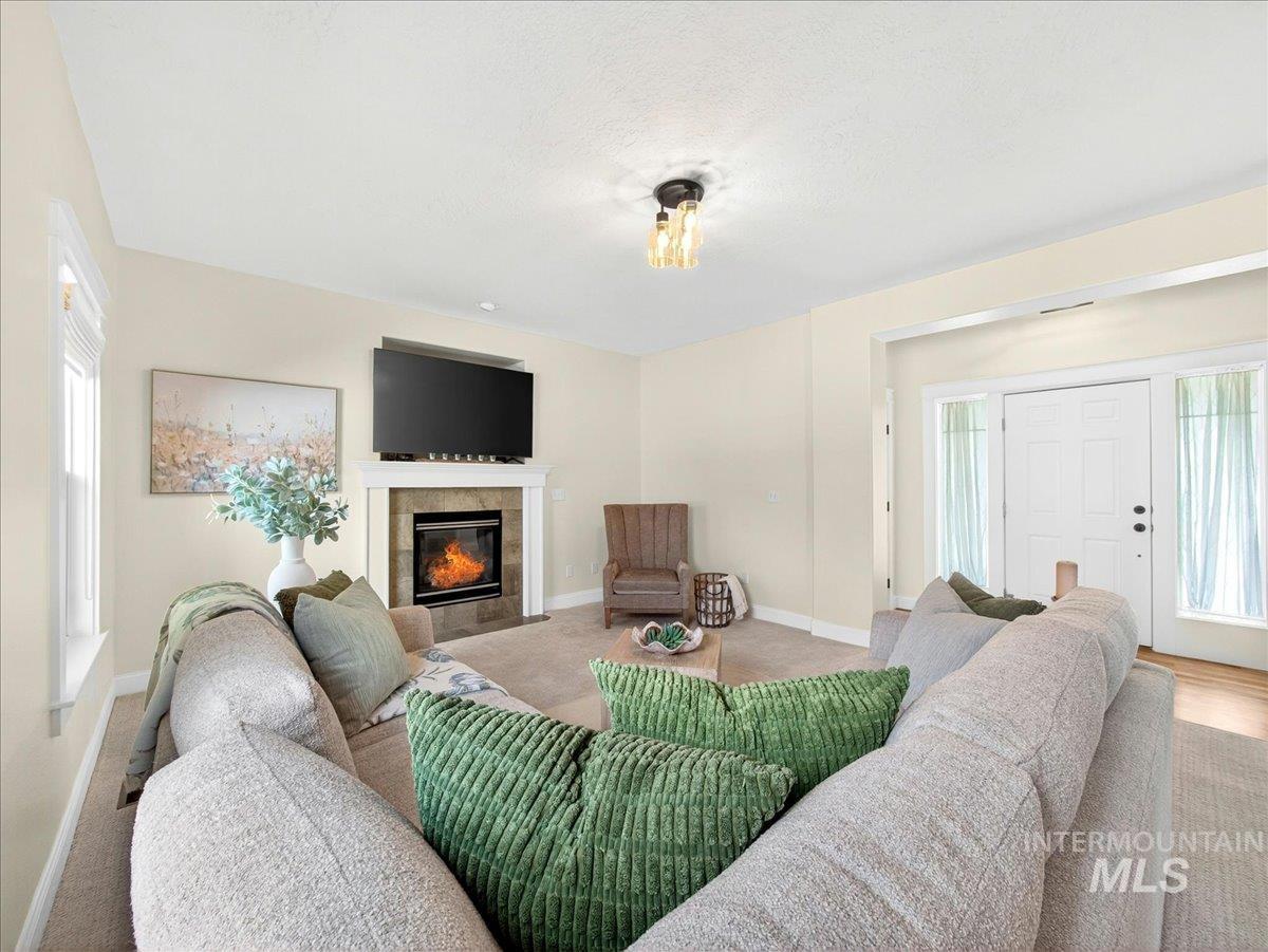 3052 N Christian Way, Meridian, Idaho 83646, 3 Bedrooms, 2.5 Bathrooms, Residential For Sale, Price $515,000,MLS 98986717