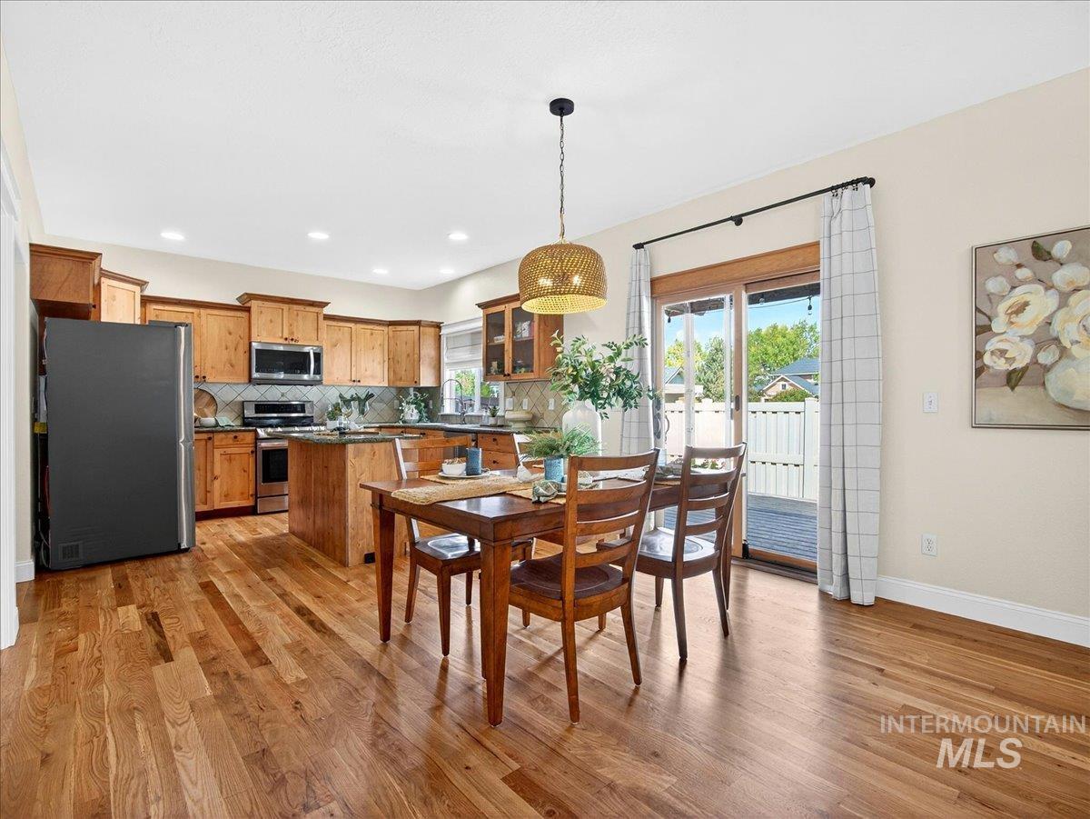 3052 N Christian Way, Meridian, Idaho 83646, 3 Bedrooms, 2.5 Bathrooms, Residential For Sale, Price $515,000,MLS 98986717