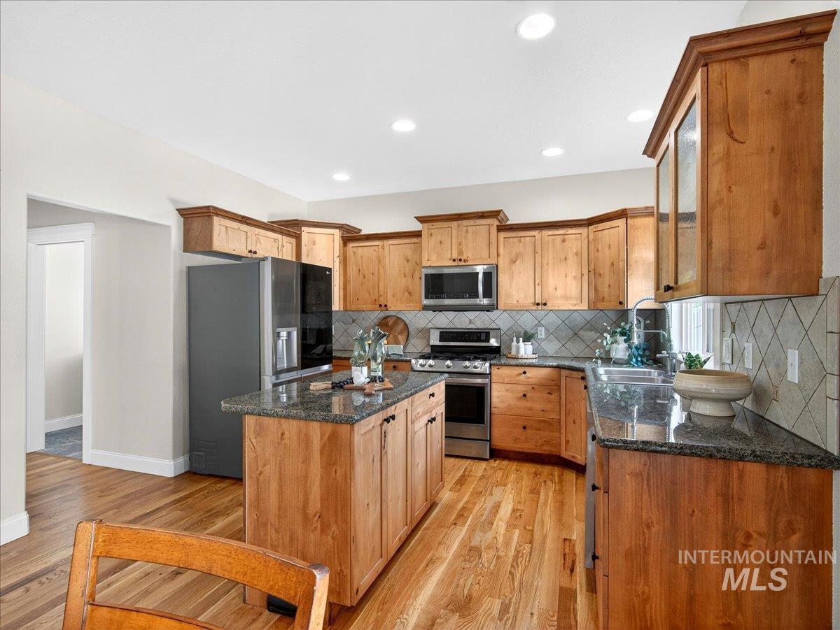 3052 N Christian Way, Meridian, Idaho 83646, 3 Bedrooms, 2.5 Bathrooms, Residential For Sale, Price $515,000,MLS 98986717