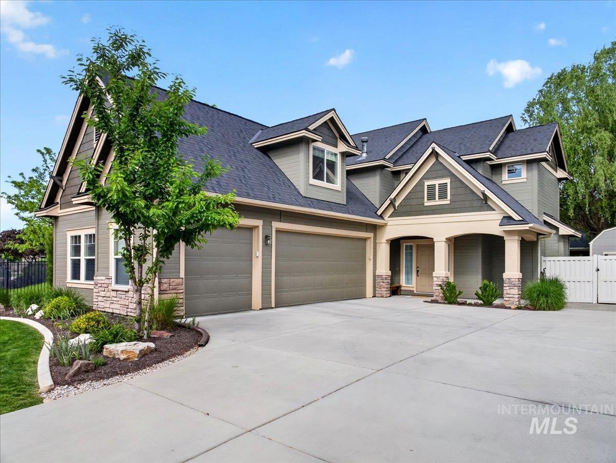 3052 N Christian Way, Meridian, Idaho 83646, 3 Bedrooms, 2.5 Bathrooms, Residential For Sale, Price $515,000,MLS 98986717