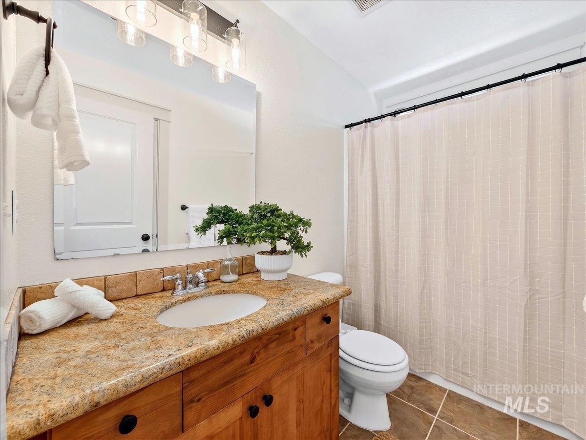 3052 N Christian Way, Meridian, Idaho 83646, 3 Bedrooms, 2.5 Bathrooms, Residential For Sale, Price $515,000,MLS 98986717