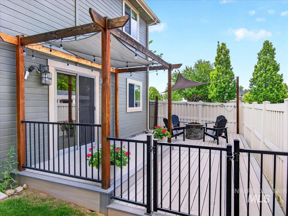 3052 N Christian Way, Meridian, Idaho 83646, 3 Bedrooms, 2.5 Bathrooms, Residential For Sale, Price $515,000,MLS 98986717