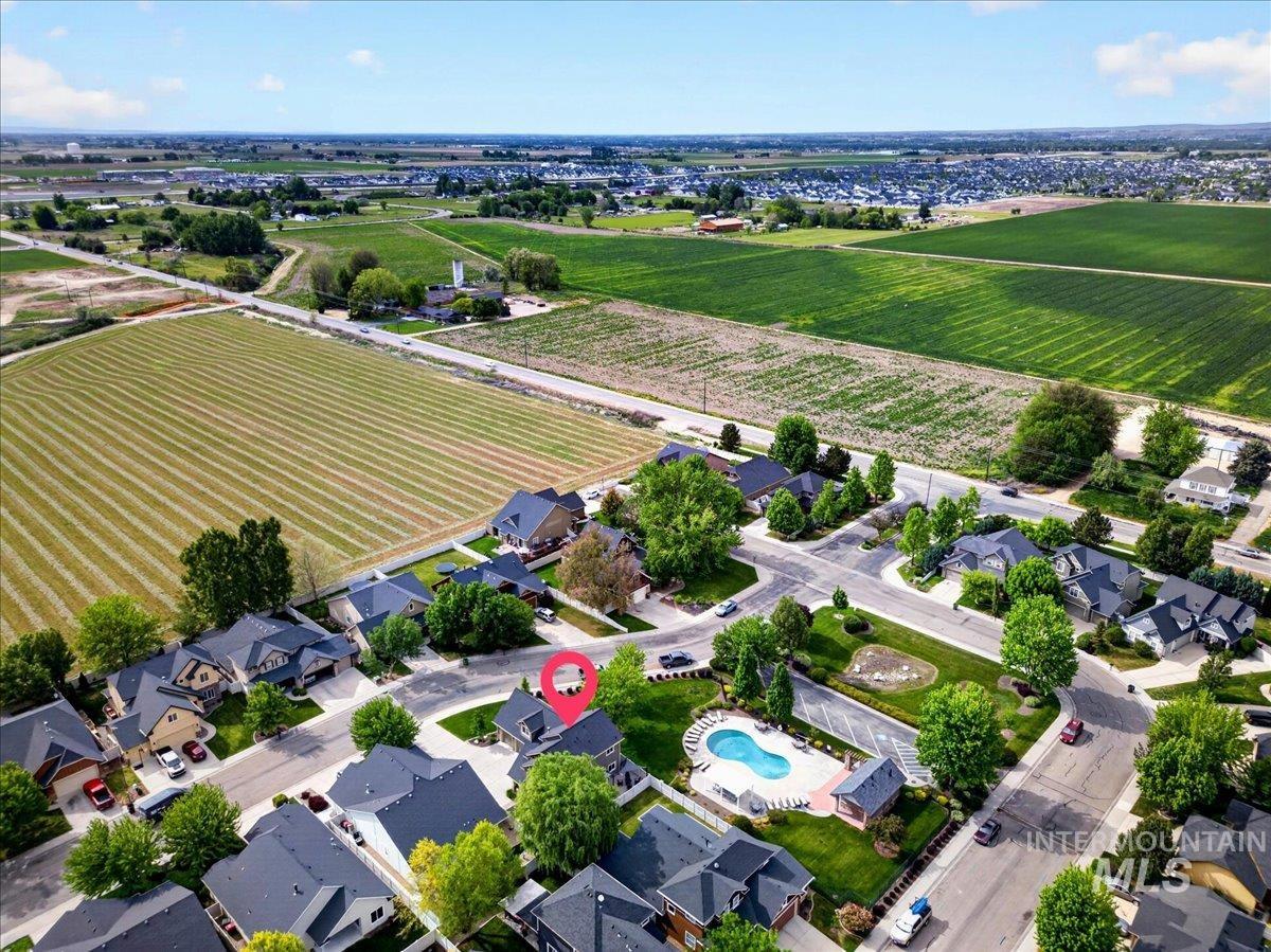 3052 N Christian Way, Meridian, Idaho 83646, 3 Bedrooms, 2.5 Bathrooms, Residential For Sale, Price $515,000,MLS 98986717
