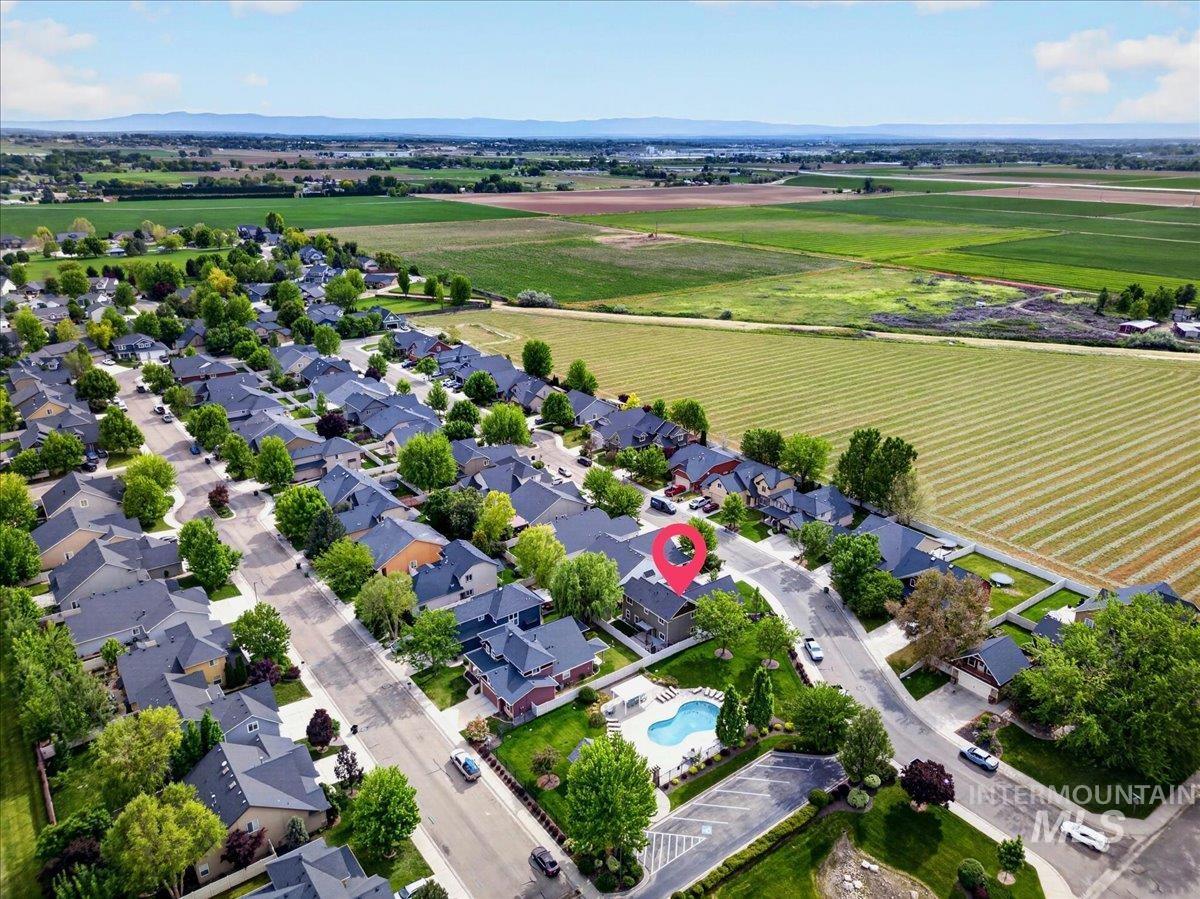 3052 N Christian Way, Meridian, Idaho 83646, 3 Bedrooms, 2.5 Bathrooms, Residential For Sale, Price $515,000,MLS 98986717