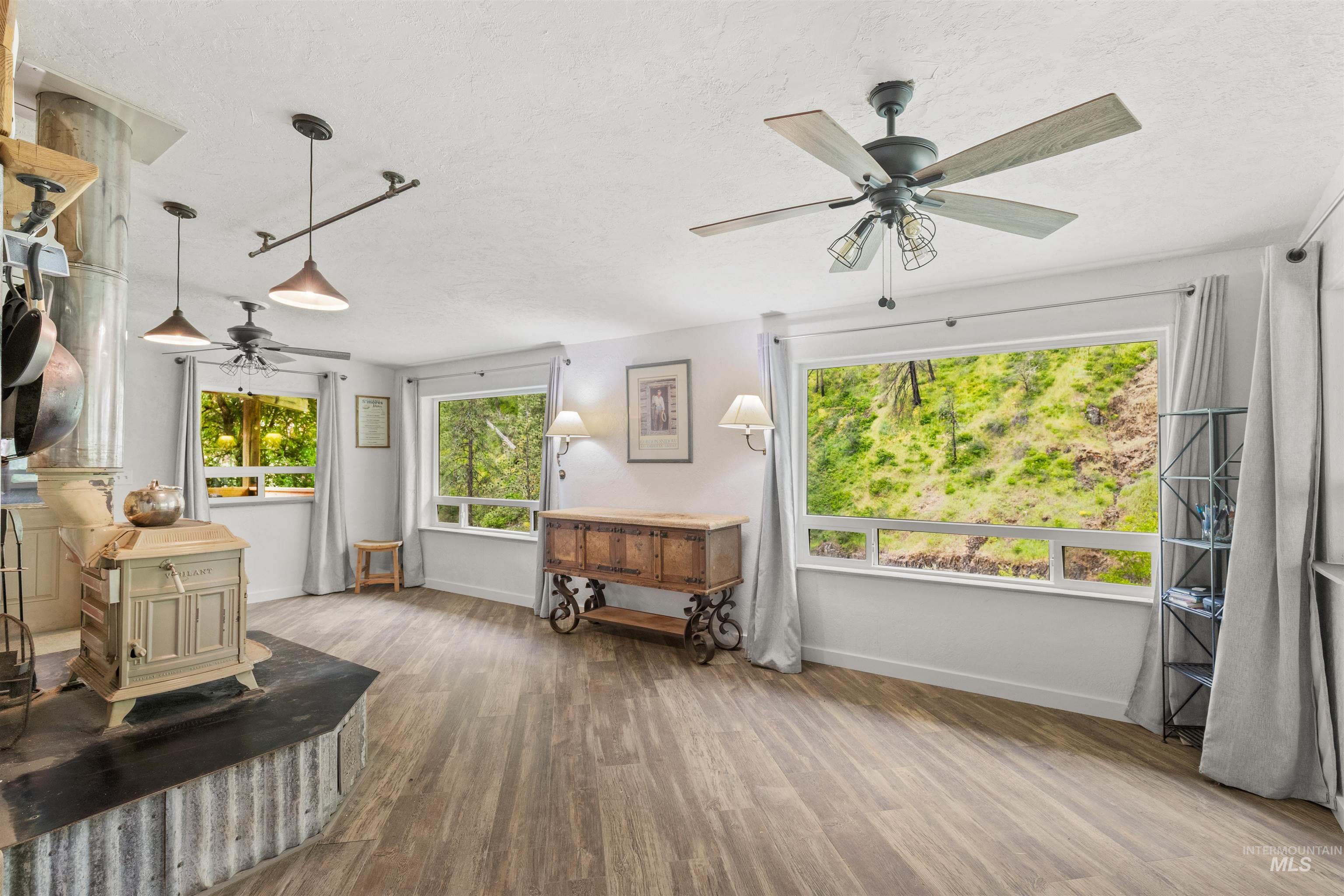 1314 Cedar Ridge Rd, Kendrick, Idaho 83537, 3 Bedrooms, 2 Bathrooms, Residential For Sale, Price $730,000, 98986718