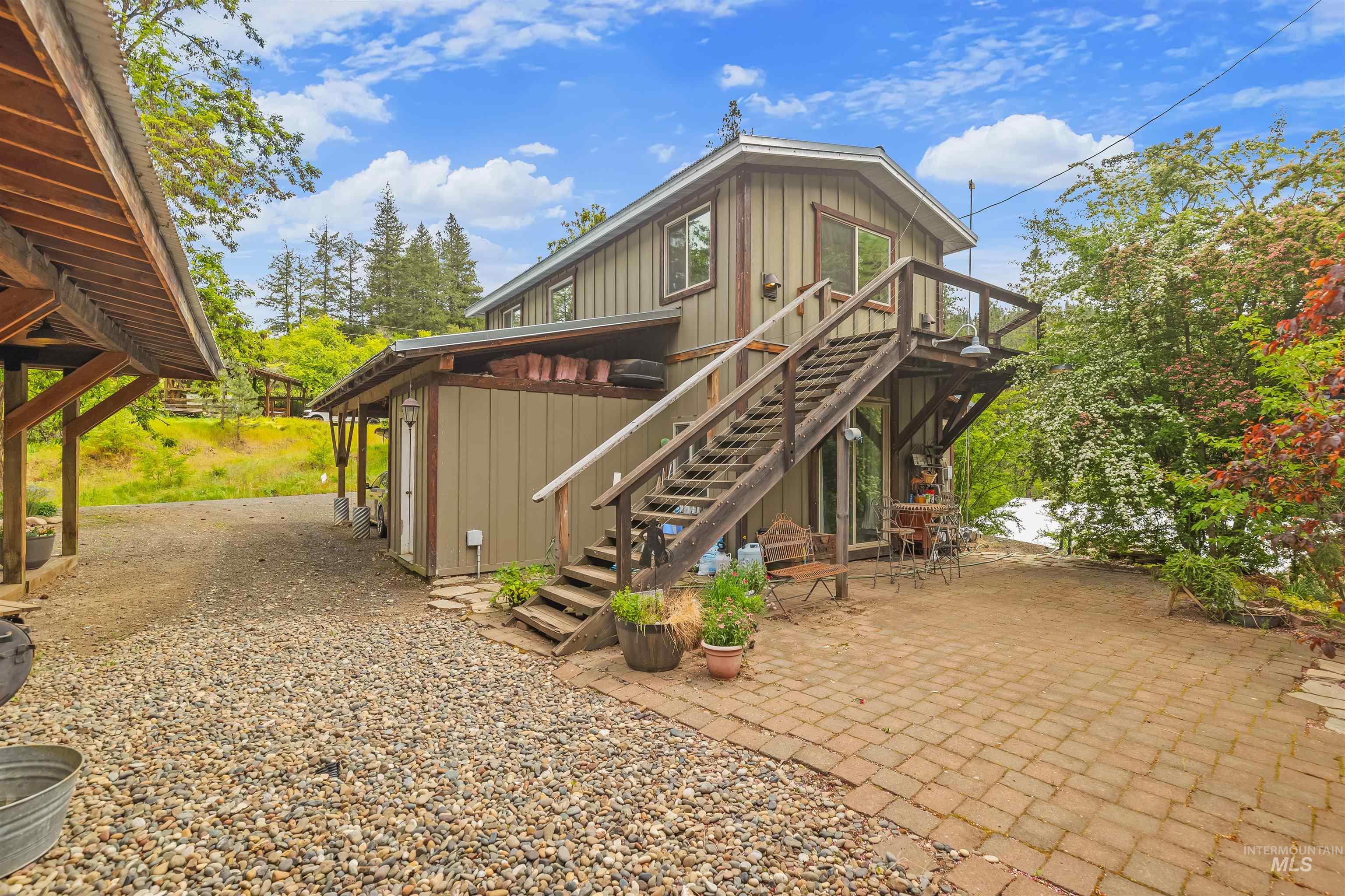1314 Cedar Ridge Rd, Kendrick, Idaho 83537, 3 Bedrooms, 2 Bathrooms, Residential For Sale, Price $730,000, 98986718