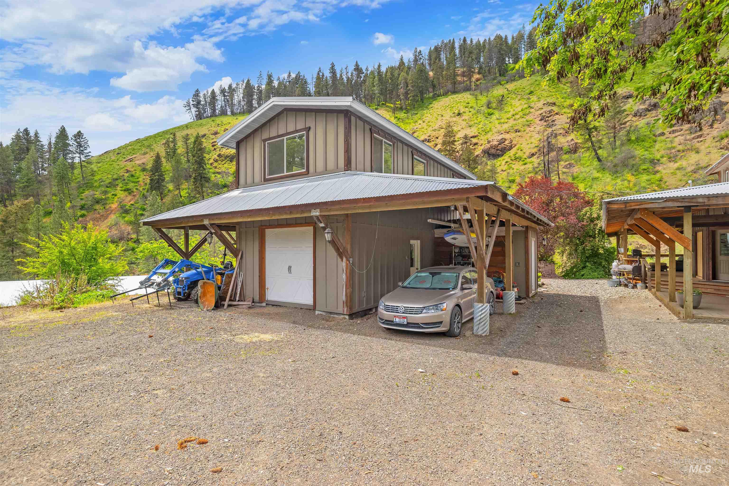 1314 Cedar Ridge Rd, Kendrick, Idaho 83537, 3 Bedrooms, 2 Bathrooms, Residential For Sale, Price $730,000, 98986718