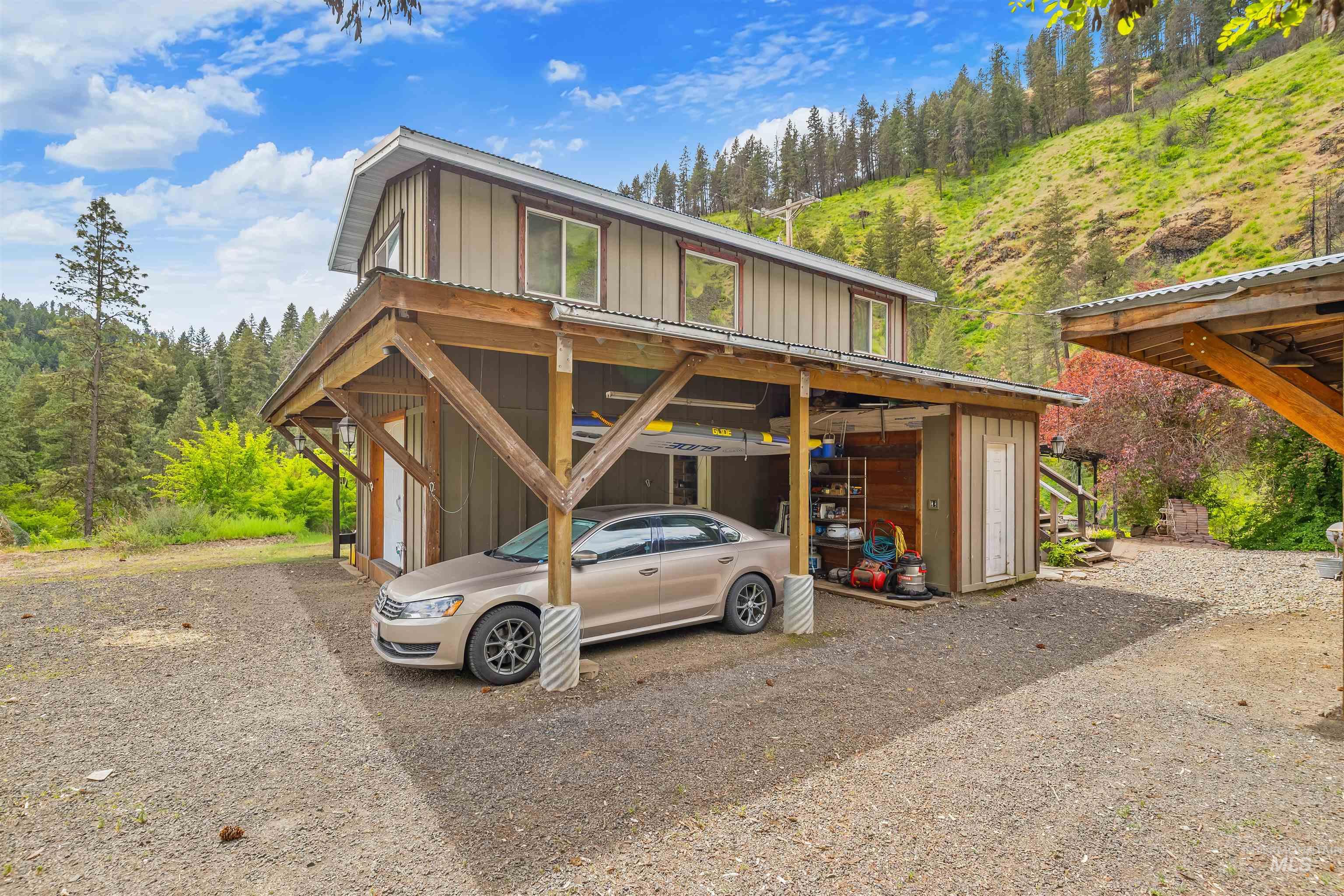 1314 Cedar Ridge Rd, Kendrick, Idaho 83537, 3 Bedrooms, 2 Bathrooms, Residential For Sale, Price $730,000, 98986718