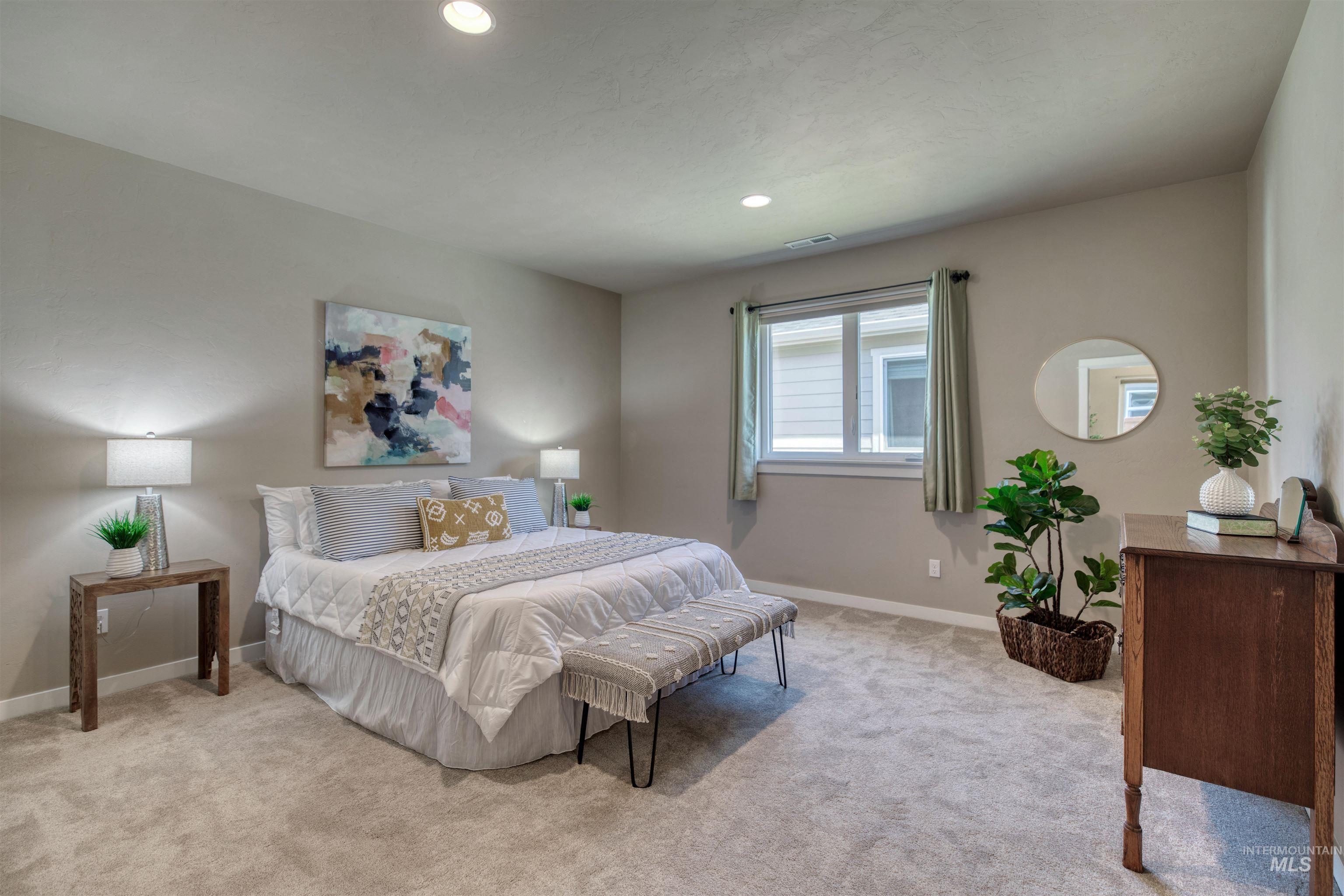 7733 N Abe Avenue, Boise, Idaho 83714-5519, 3 Bedrooms, 2 Bathrooms, Residential For Sale, Price $533,000,MLS 98986720