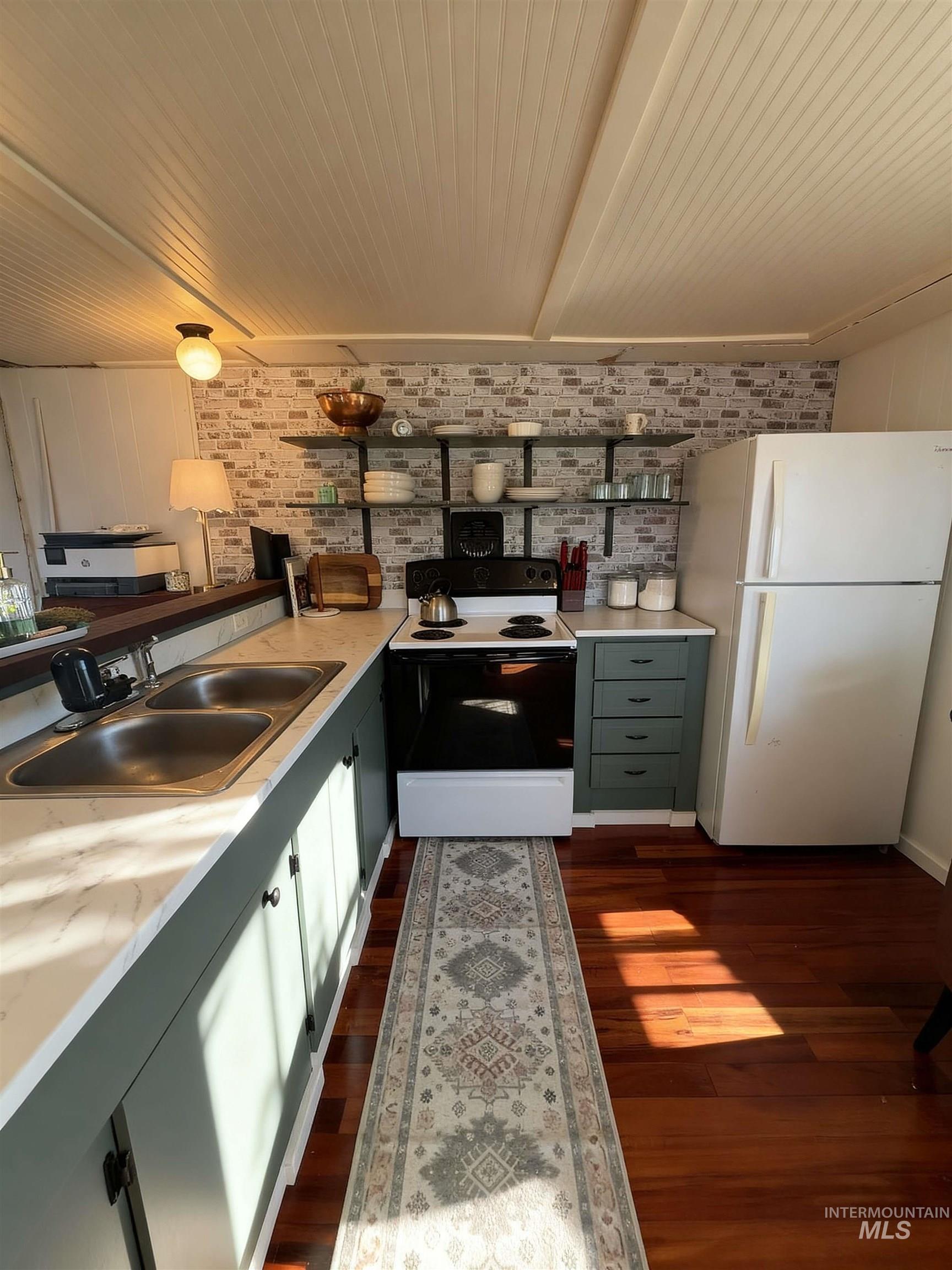 603 W Palouse River Drive, Moscow, Idaho 83843, 2 Bedrooms, 1 Bathroom, Residential For Sale, Price $60,000, 98986721