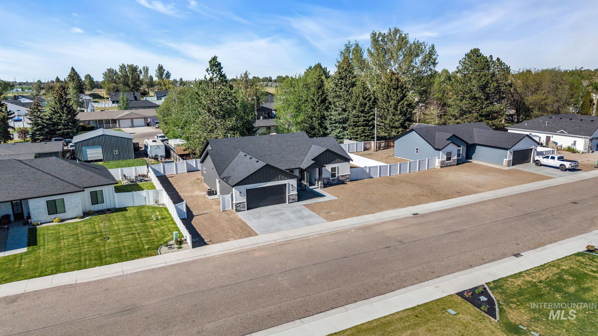 1218 Jade Drive, Rupert, Idaho 83350, 3 Bedrooms, 2 Bathrooms, Residential For Sale, Price $435,000,MLS 98986722