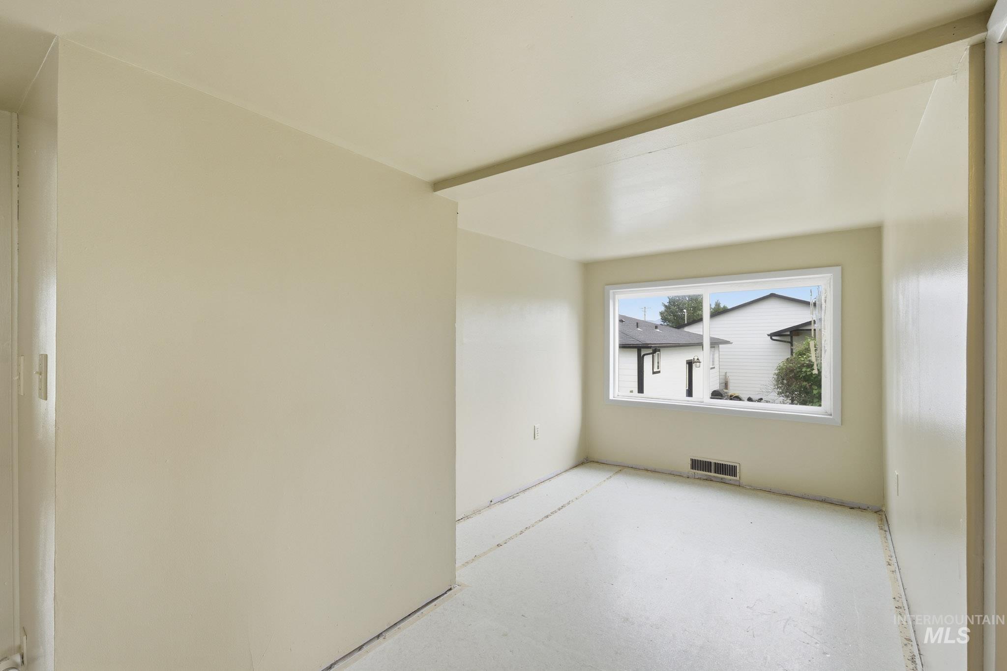 3730 21st Street, Lewiston, Idaho 83501, 4 Bedrooms, 1.5 Bathrooms, Residential For Sale, Price $399,000,MLS 98986725