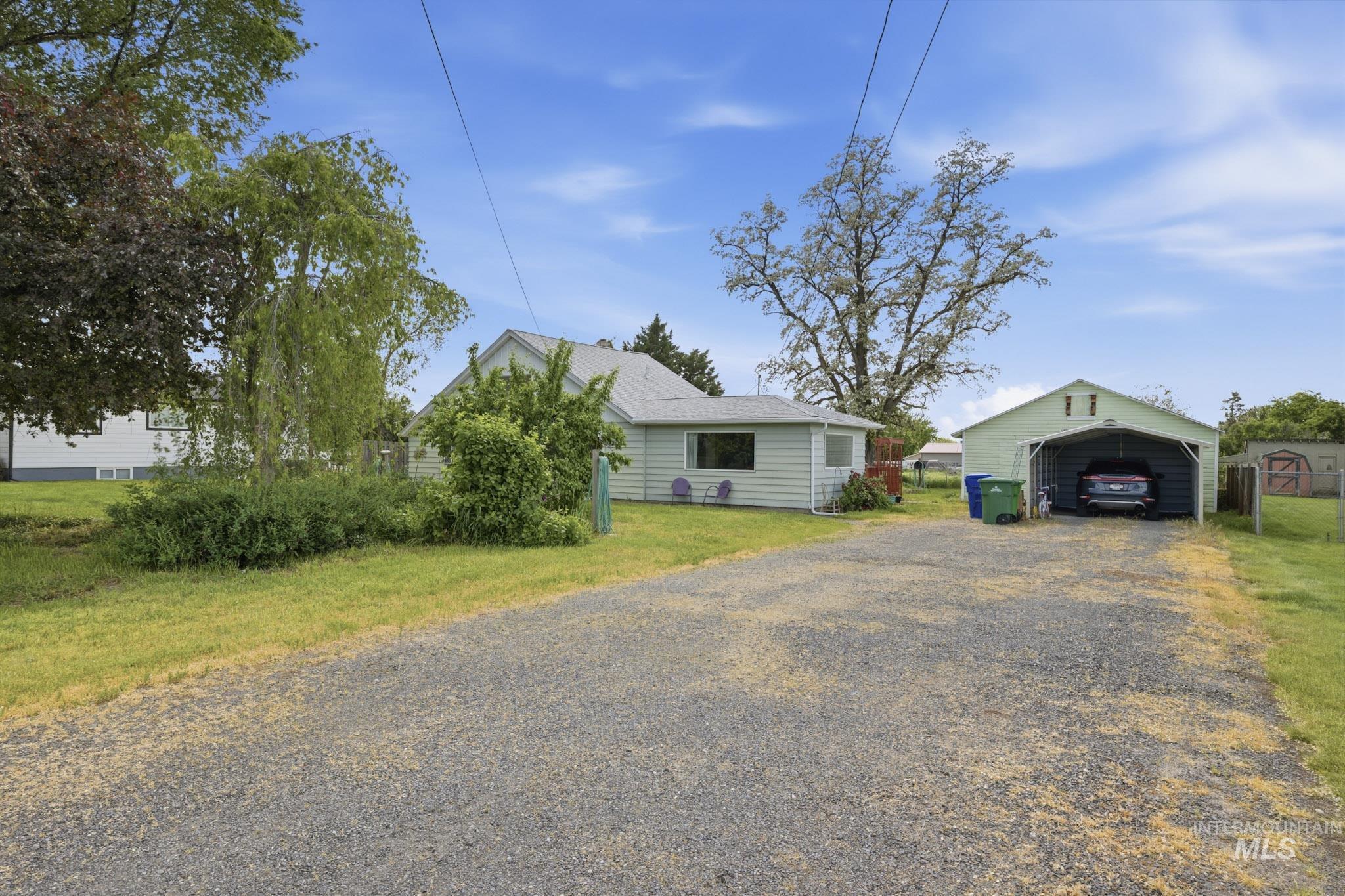 3730 21st Street, Lewiston, Idaho 83501, 4 Bedrooms, 1.5 Bathrooms, Residential For Sale, Price $399,000,MLS 98986725