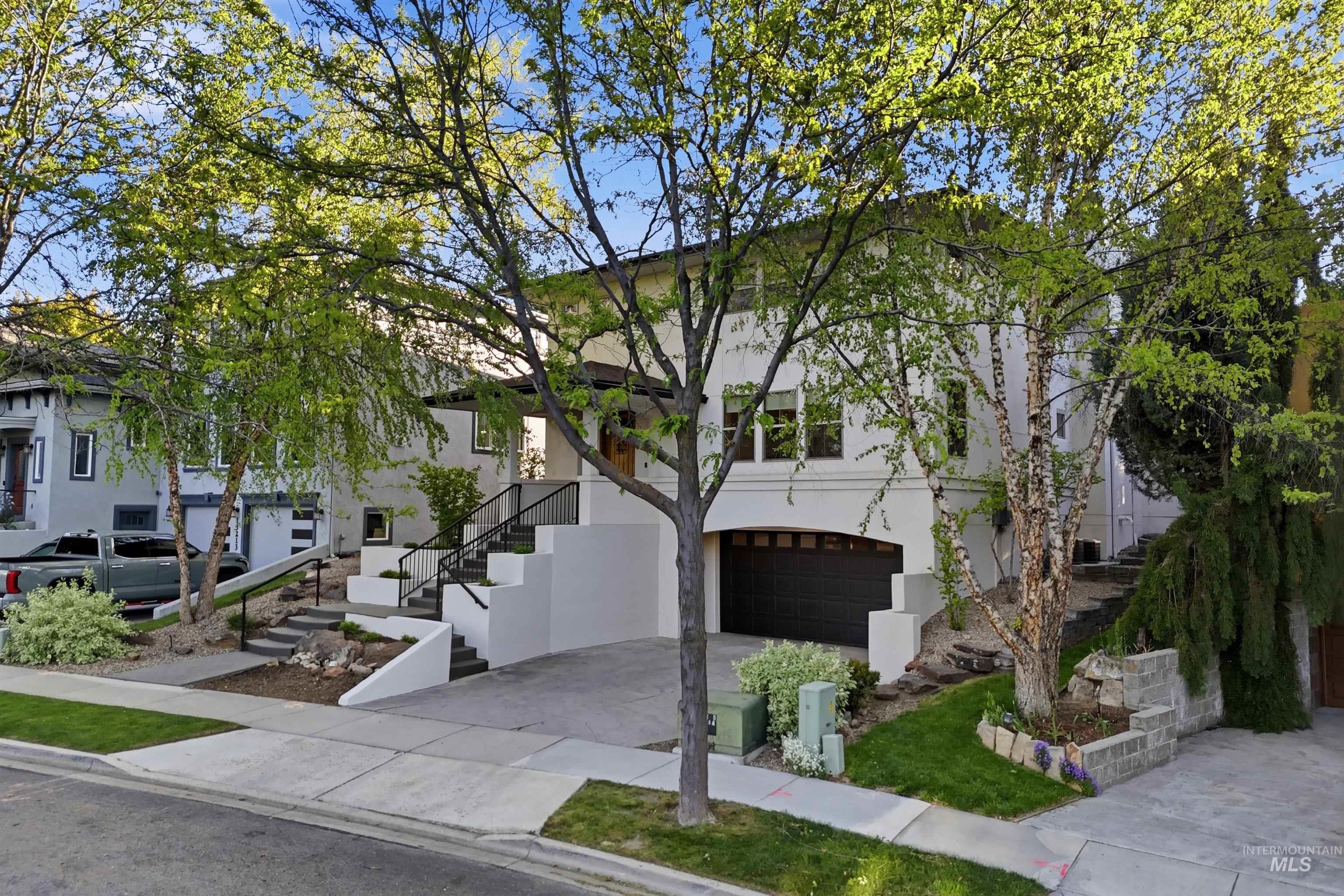 13231 N Dechambeau Way, Boise, Idaho 83714, 4 Bedrooms, 3.5 Bathrooms, Residential For Sale, Price $895,000, 98986726