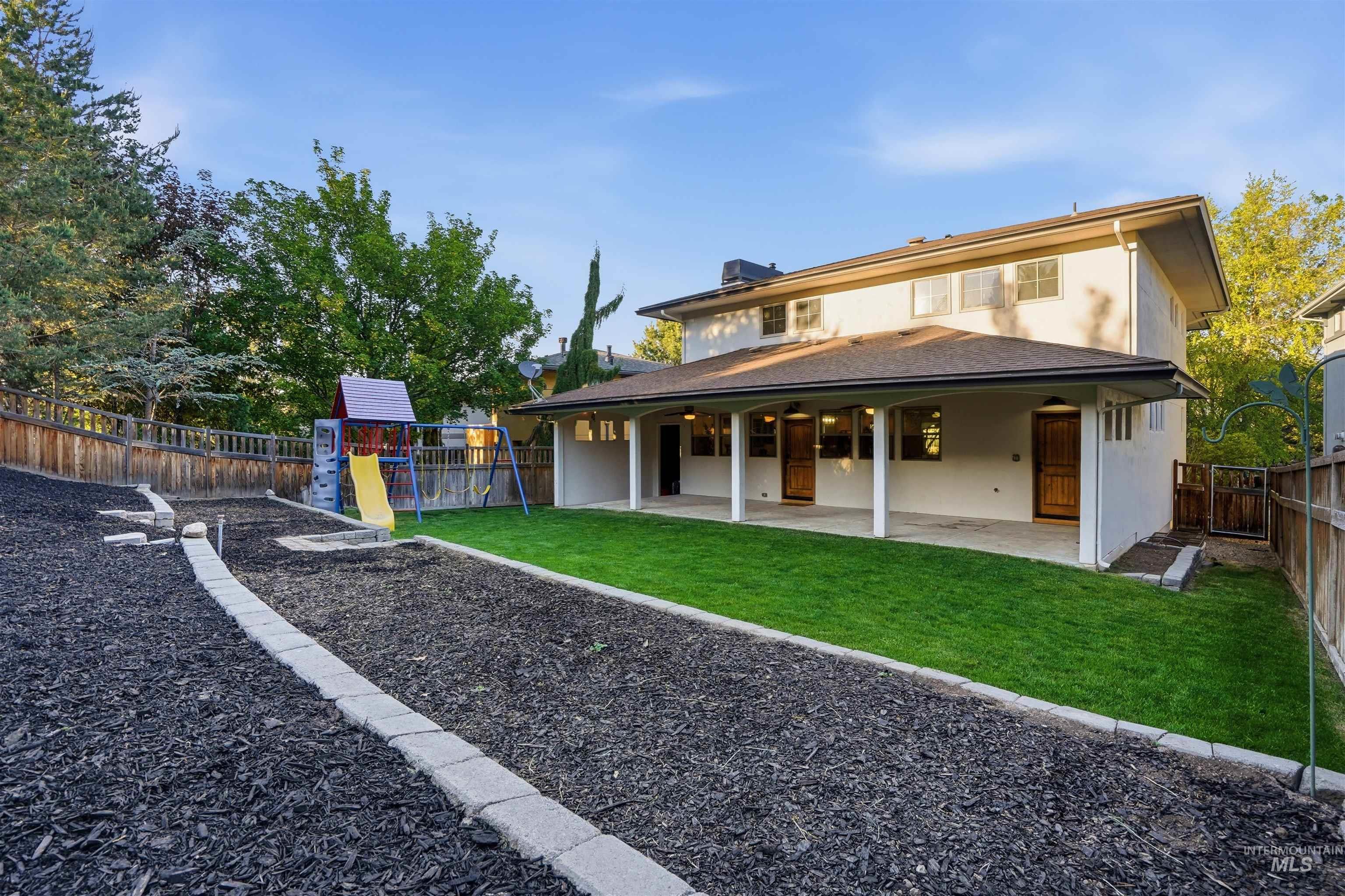 13231 N Dechambeau Way, Boise, Idaho 83714, 4 Bedrooms, 3.5 Bathrooms, Residential For Sale, Price $895,000, 98986726